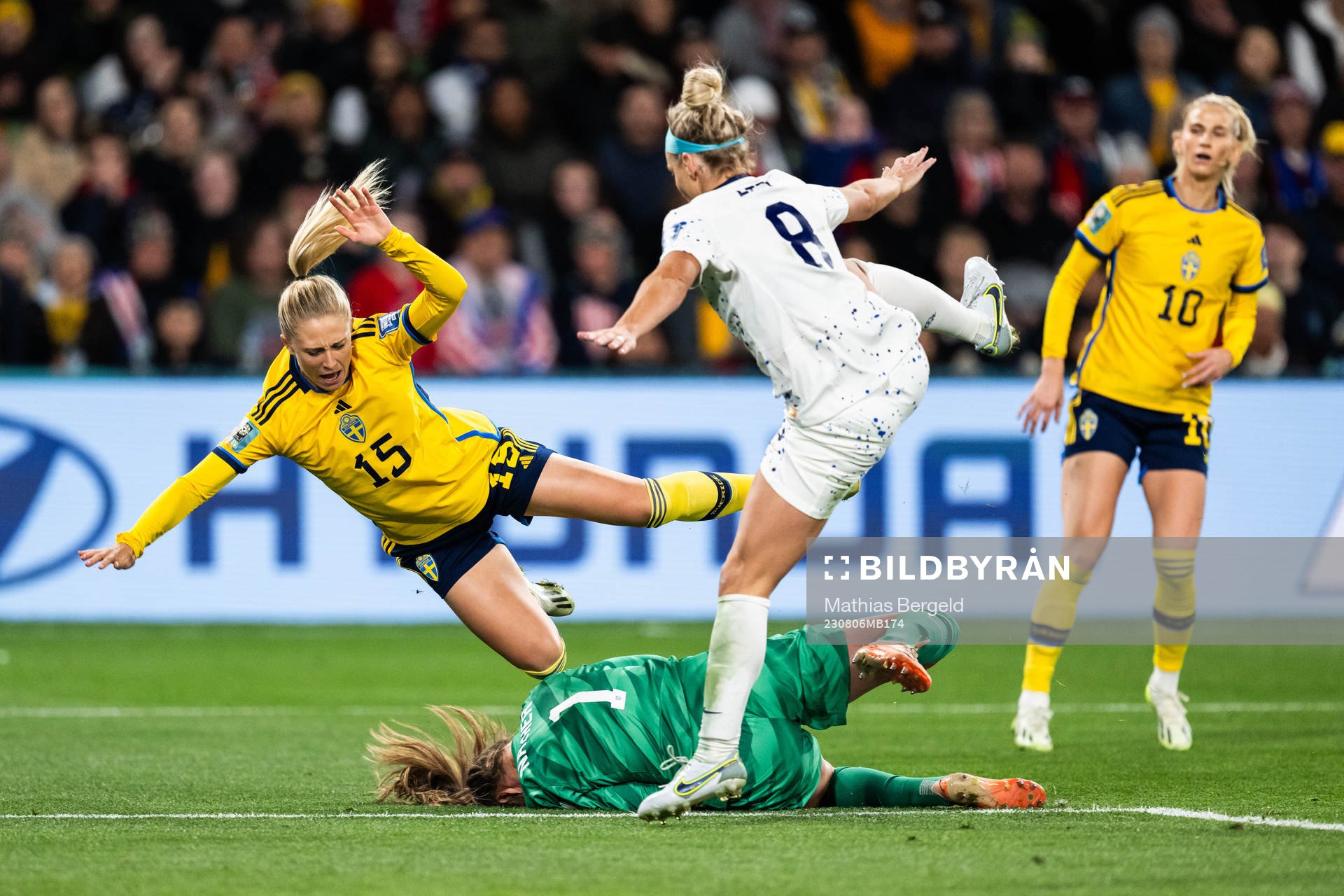 Rebecka Blomqvist of Sweden against goalkeeper Alyssa