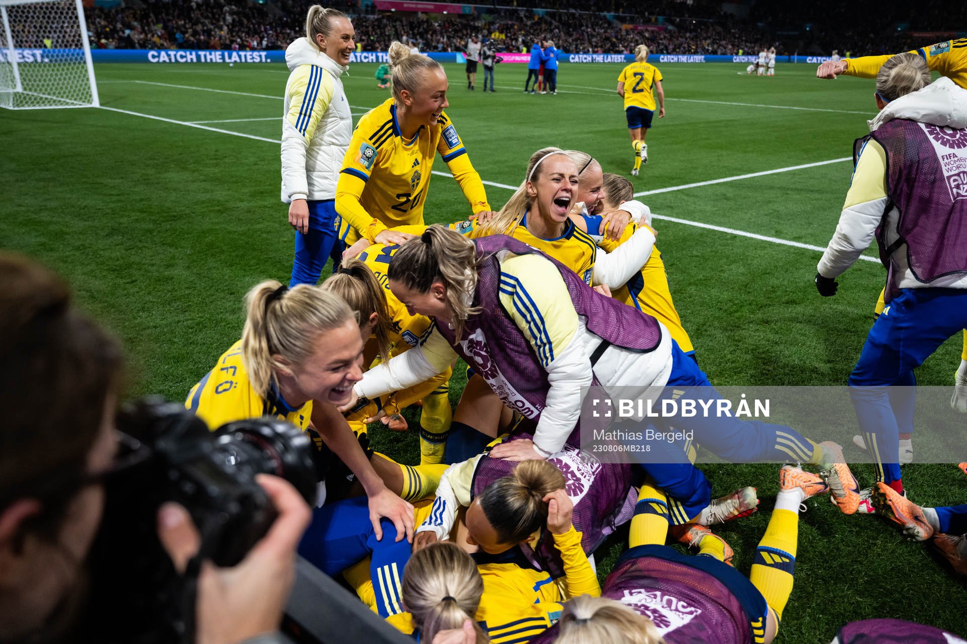 Players of Sweden celebrate
