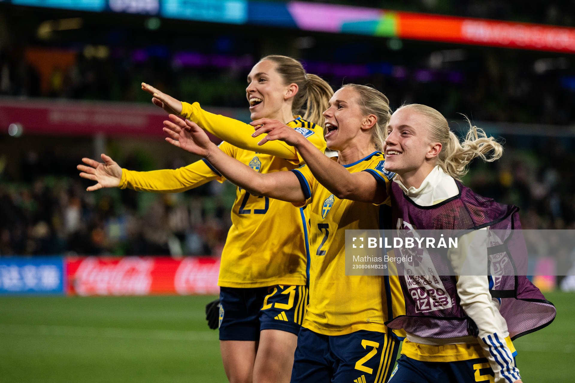 Elin Rubensson, Jonna Andersson and Anna Sandberg celebrate