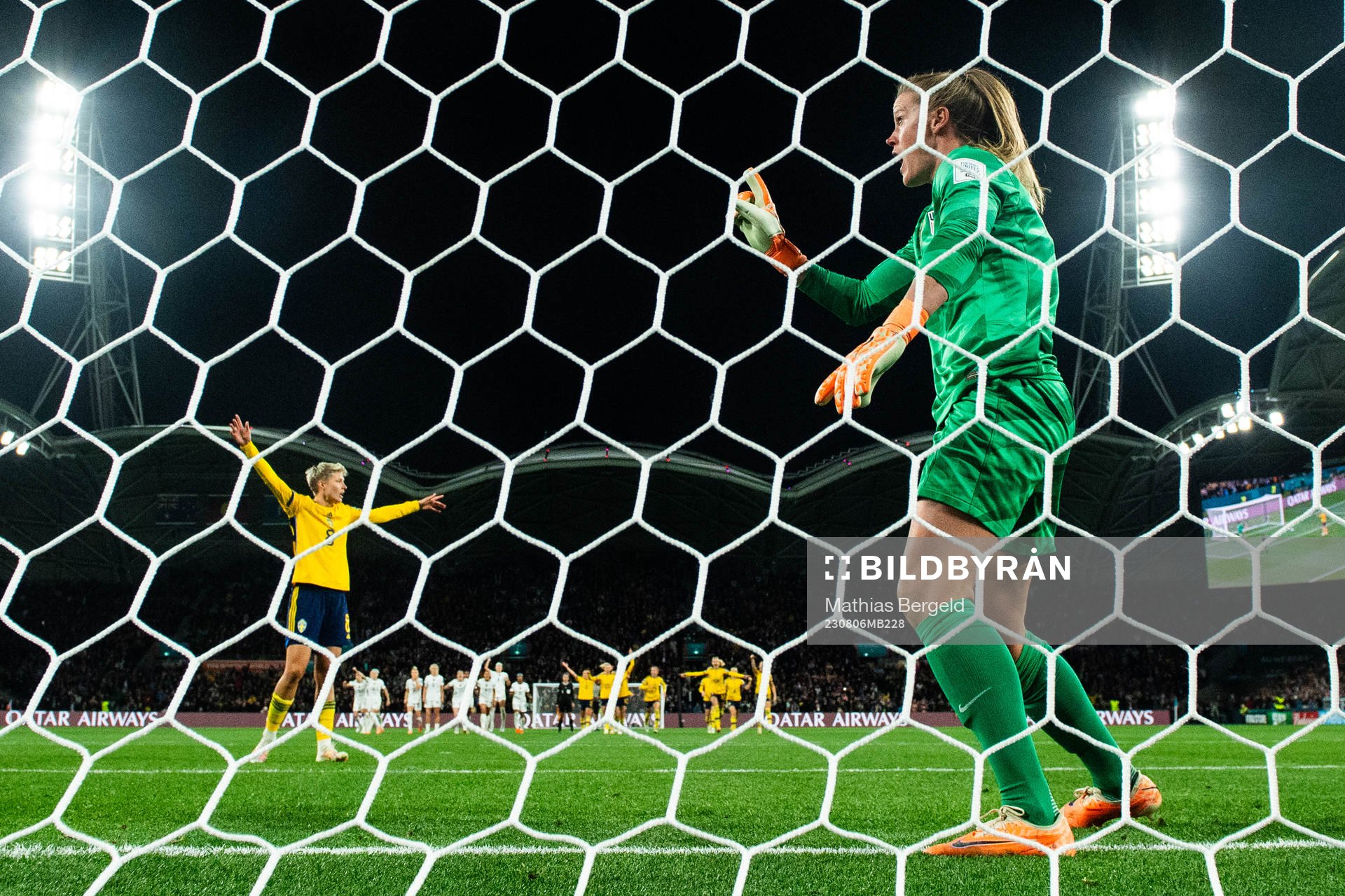 Lina Hurtig of Sweden and goalkeeper Alyssa Naeher of USA