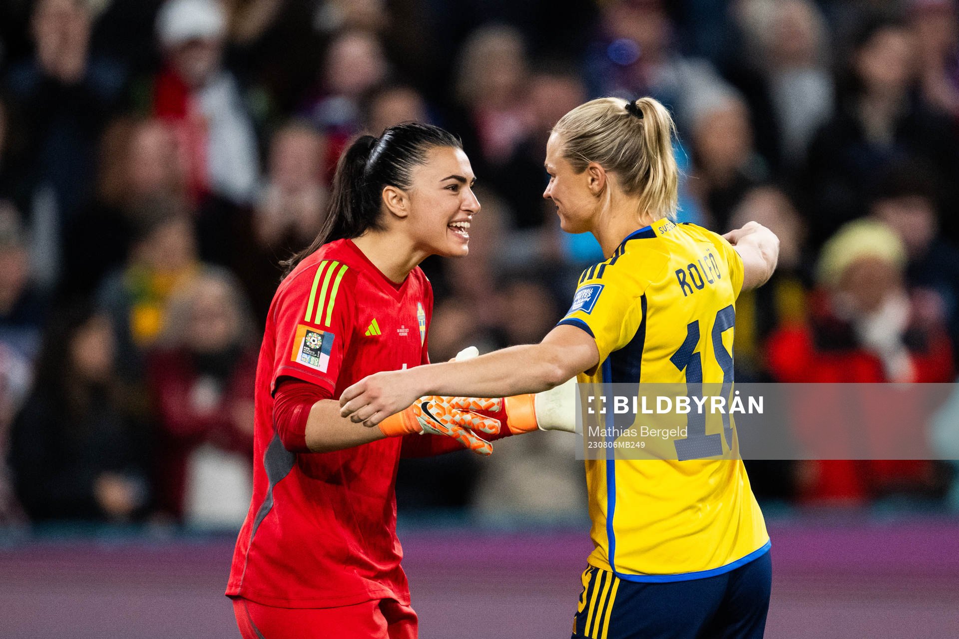 Goalkeeper Zecira Musovic and Fridolina Rolfö of Sweden