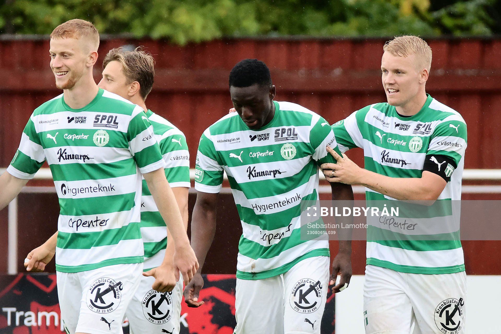 Västerås SKs Ibrahim Yalatif Diabaté jublar med