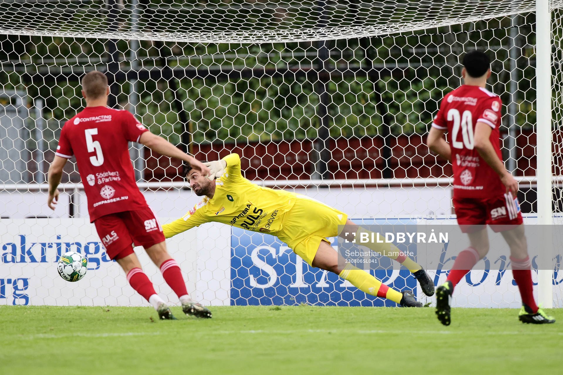 Västerås SKs Ibrahim Yalatif Diabaté gör 0-2 bakom