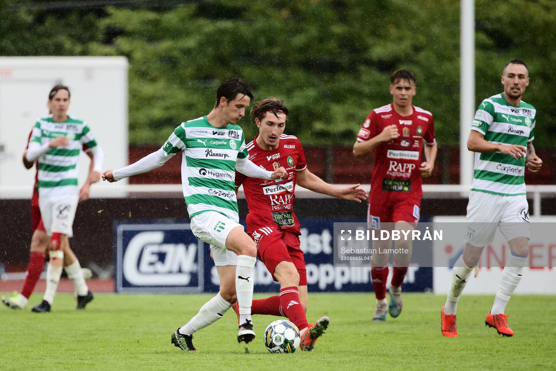 Västerås SKs Olle Edlund och Skövde AIKs Hugo Engström