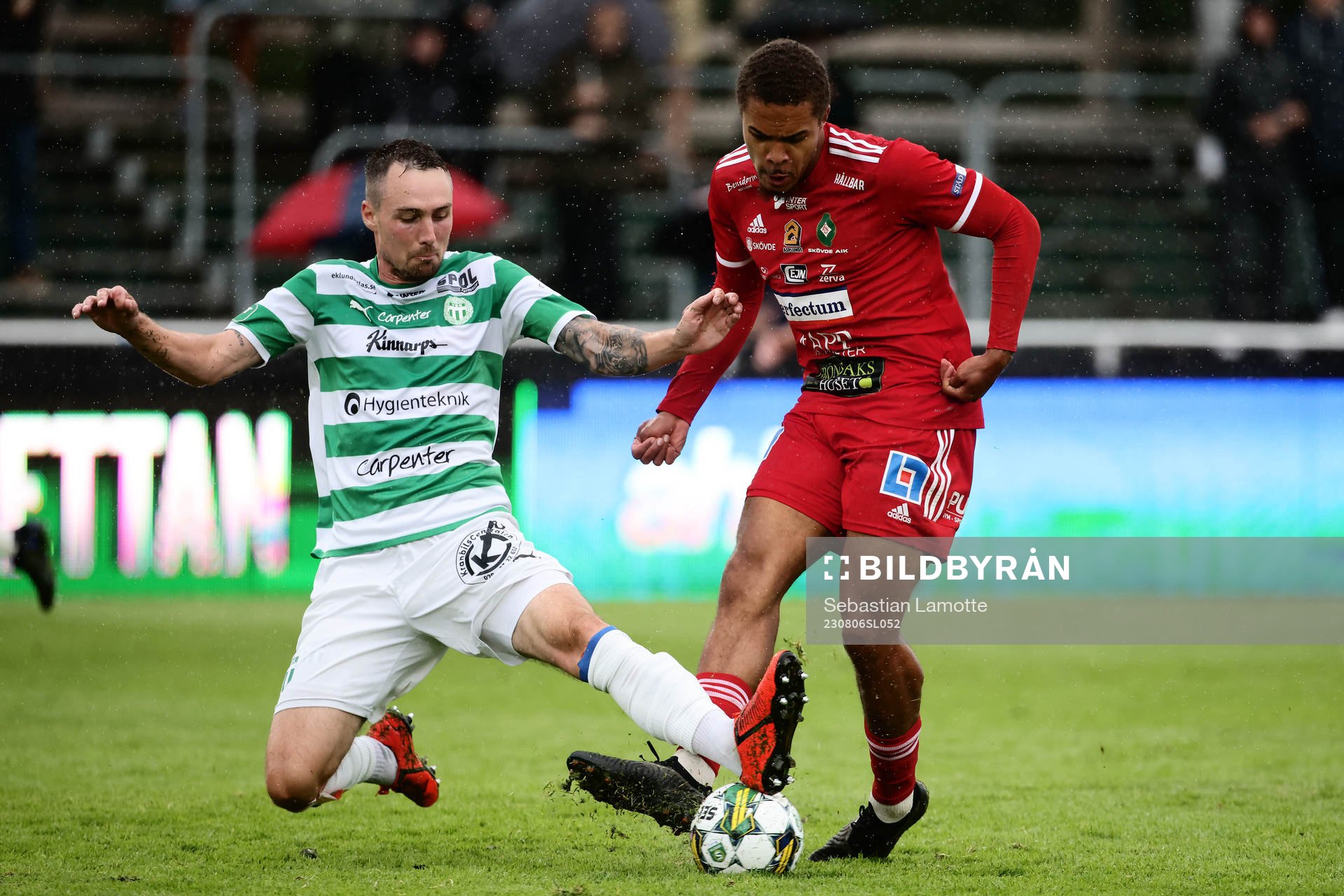 +Västerås SKs Filip Tronet och Skövde AIKs Darrell