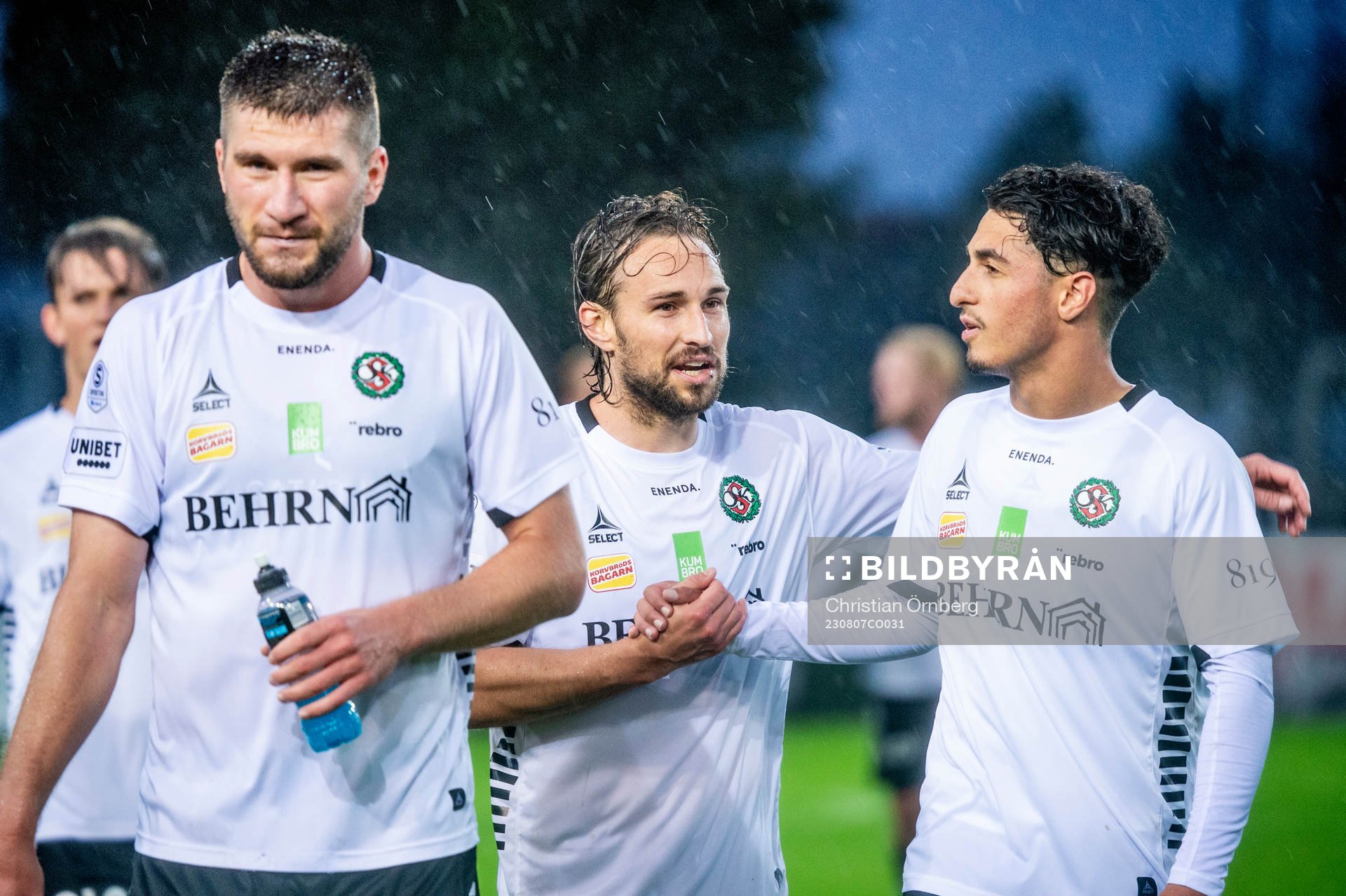 Örebros Kevin Walker jublar