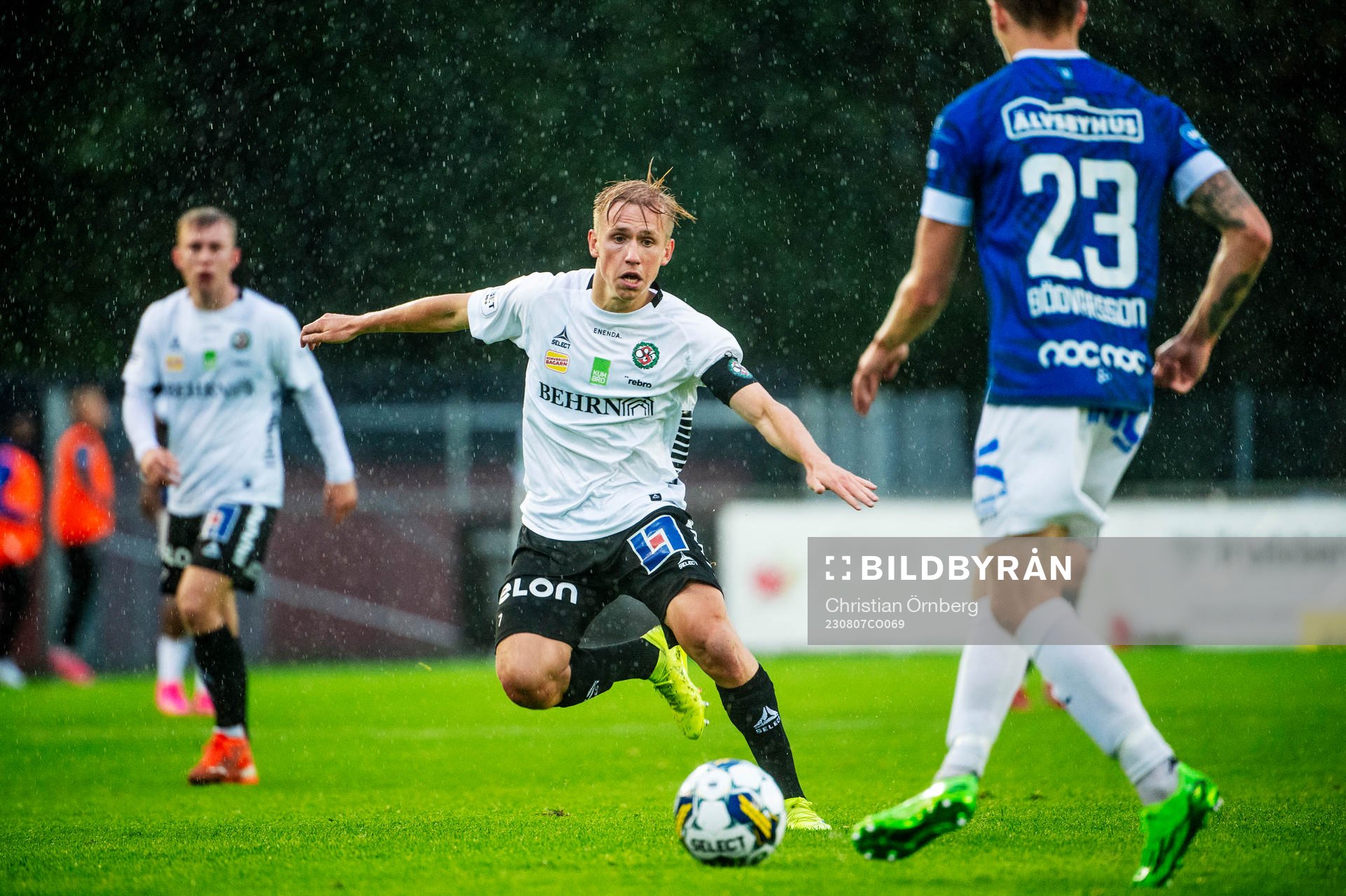 Örebros David Seger mot Trelleborgs Bödvar Bödvarsson