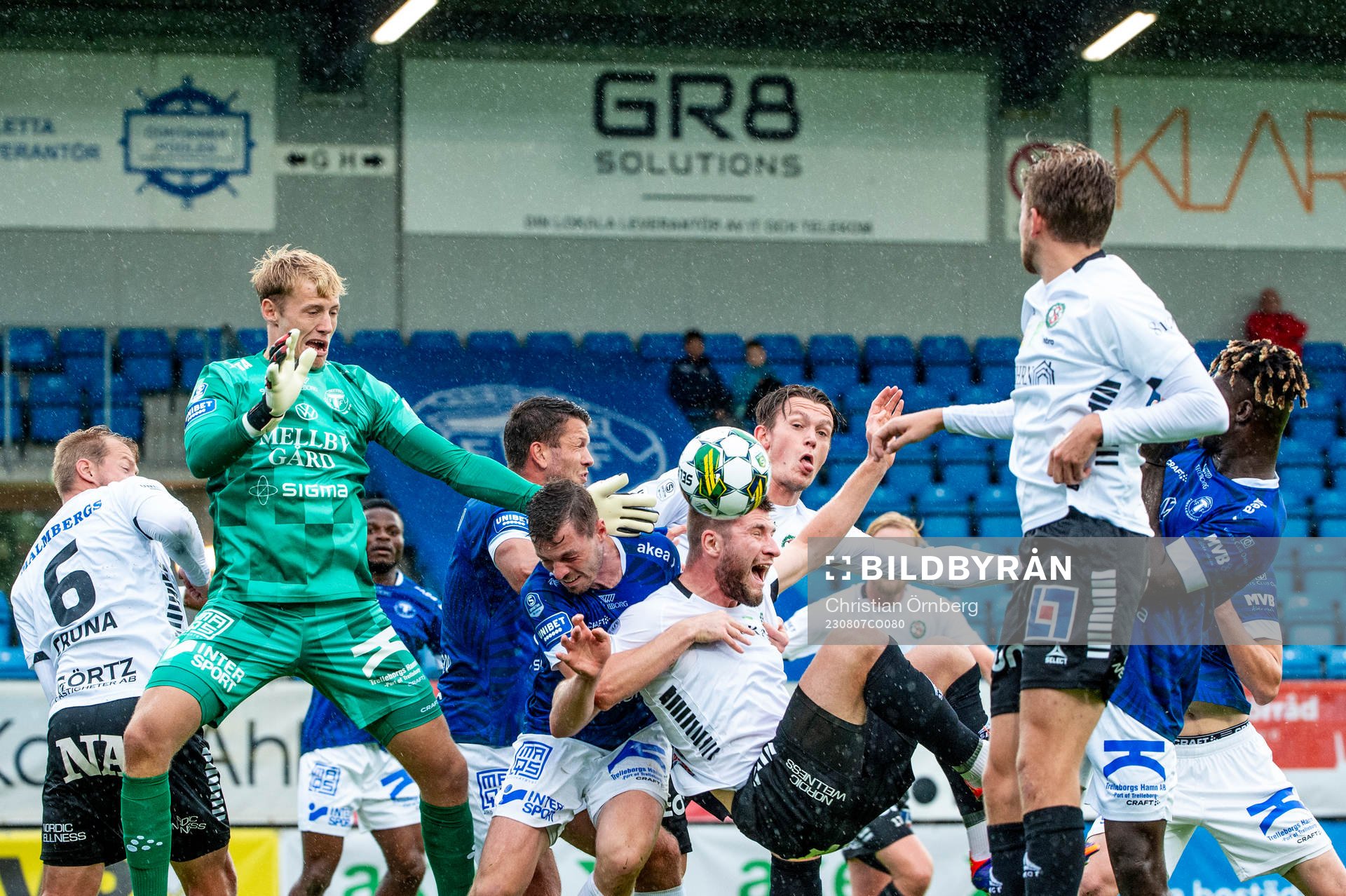 Trelleborgs Nicolas Mortensen drar ner Örebros Axel Oskar
