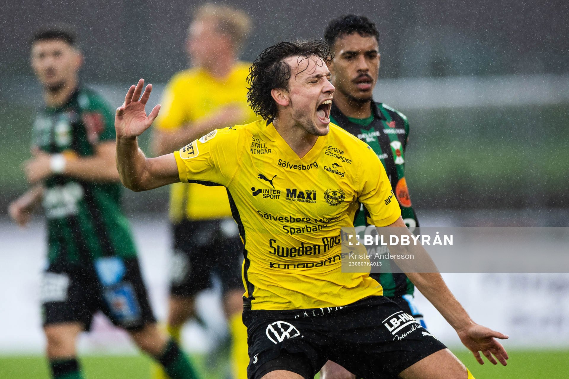 Mjällbys Colin Rösler reagerar