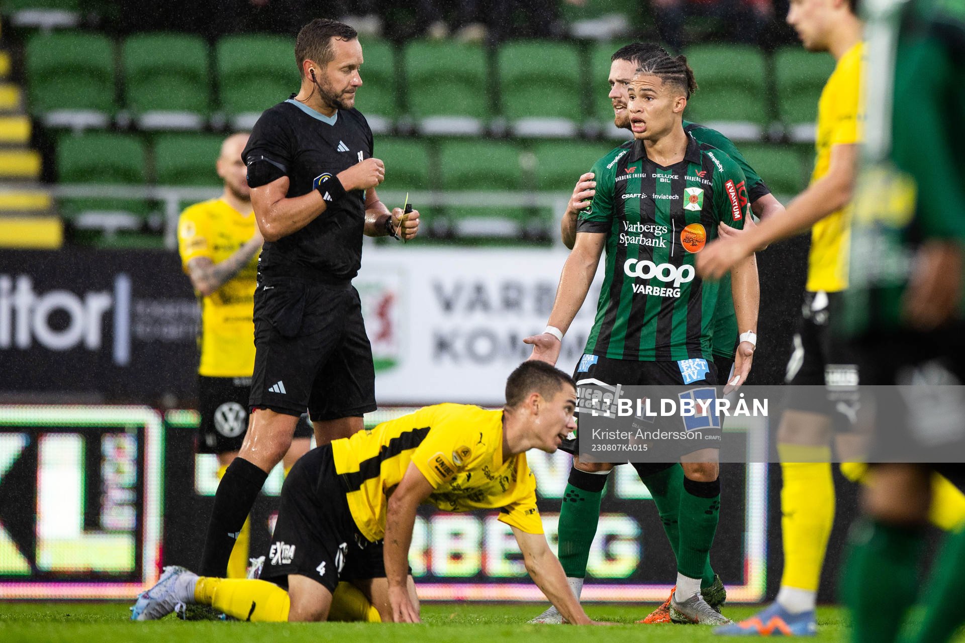 Varbergs Maxime Anne Marie Sainte tilldelas gult kort av