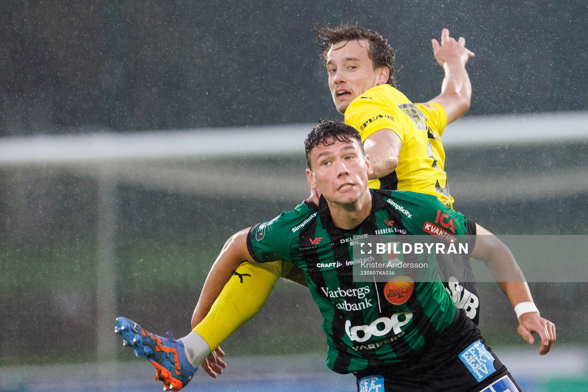 Varbergs Mads Borchers och Mjällbys Colin Rösler
