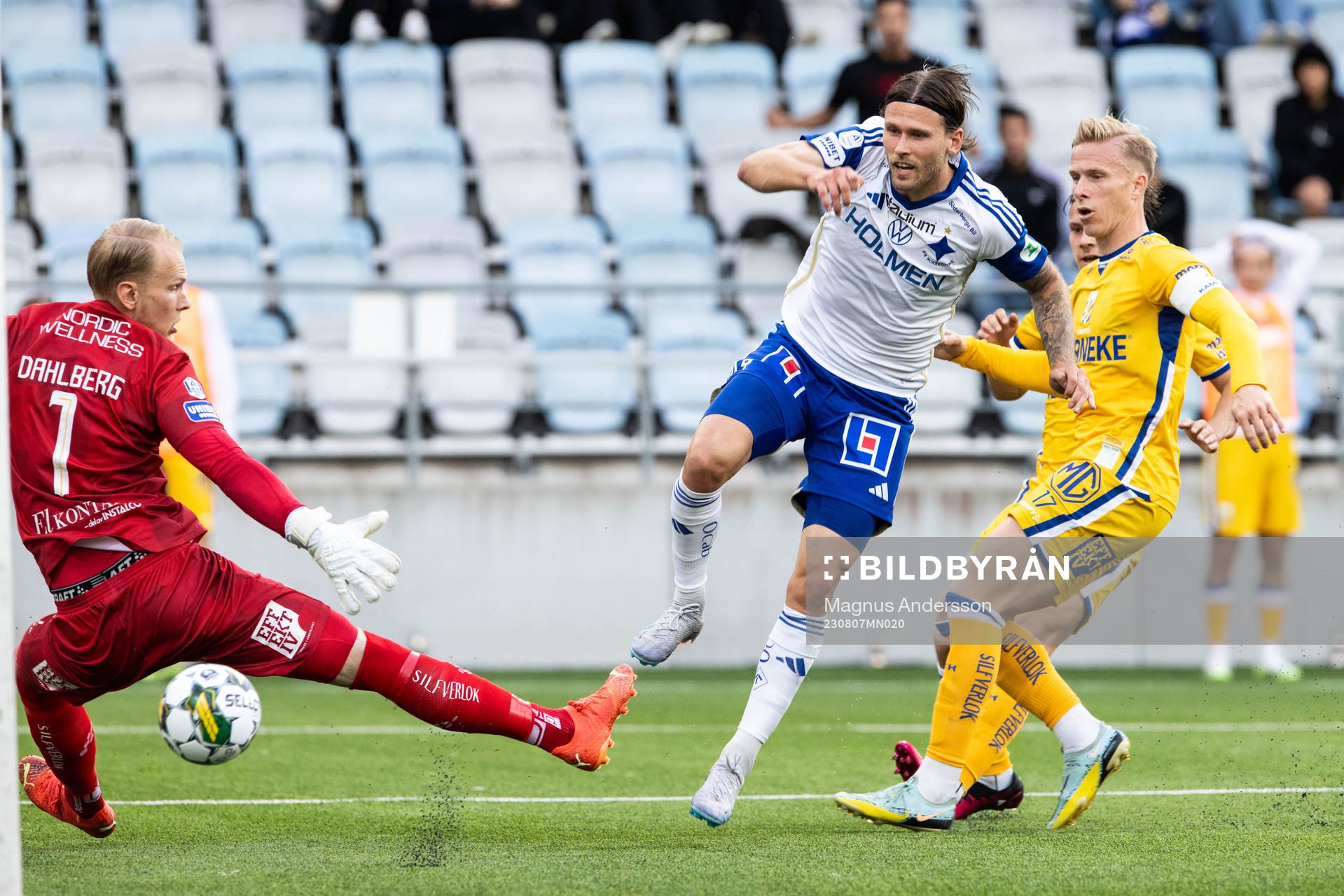 IFK Norrköpings Arnor Traustason gör 1-0 bakom IFK