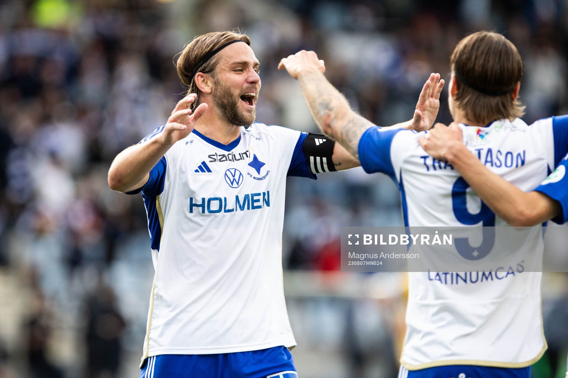IFK Norrköpings Christoffer Nyman jublar med Arnor