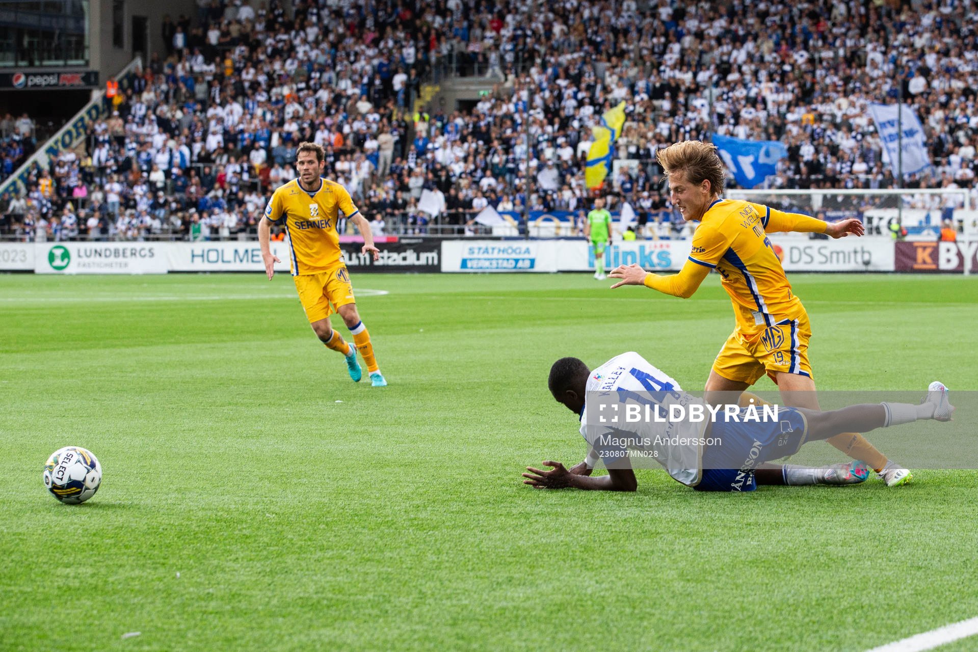 IFK Norrköpings Yahya Kalley och IFK Göteborgs Arbnor