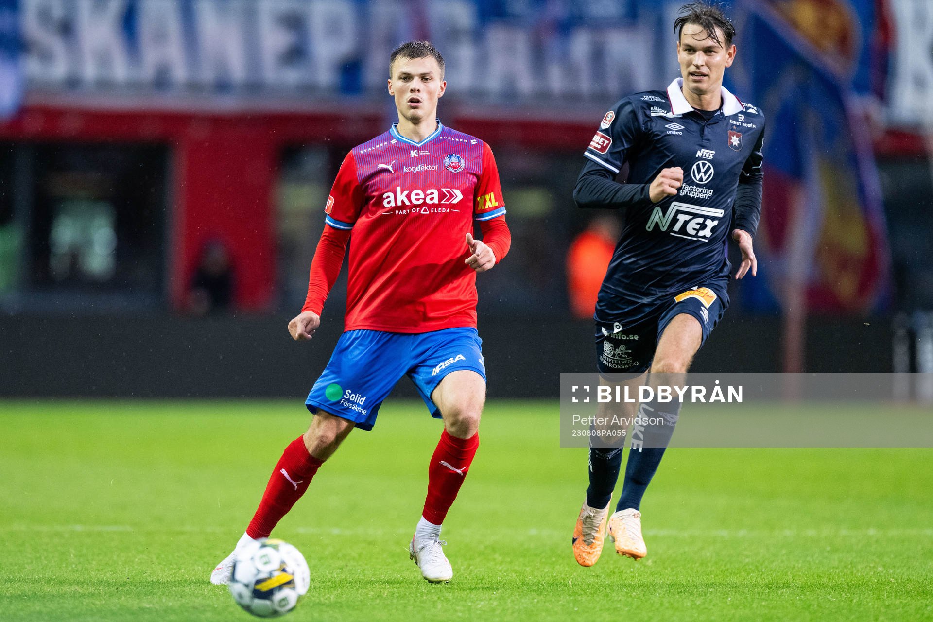 Helsingborgs Erik Ring och Örgrytes Noah Christoffersson
