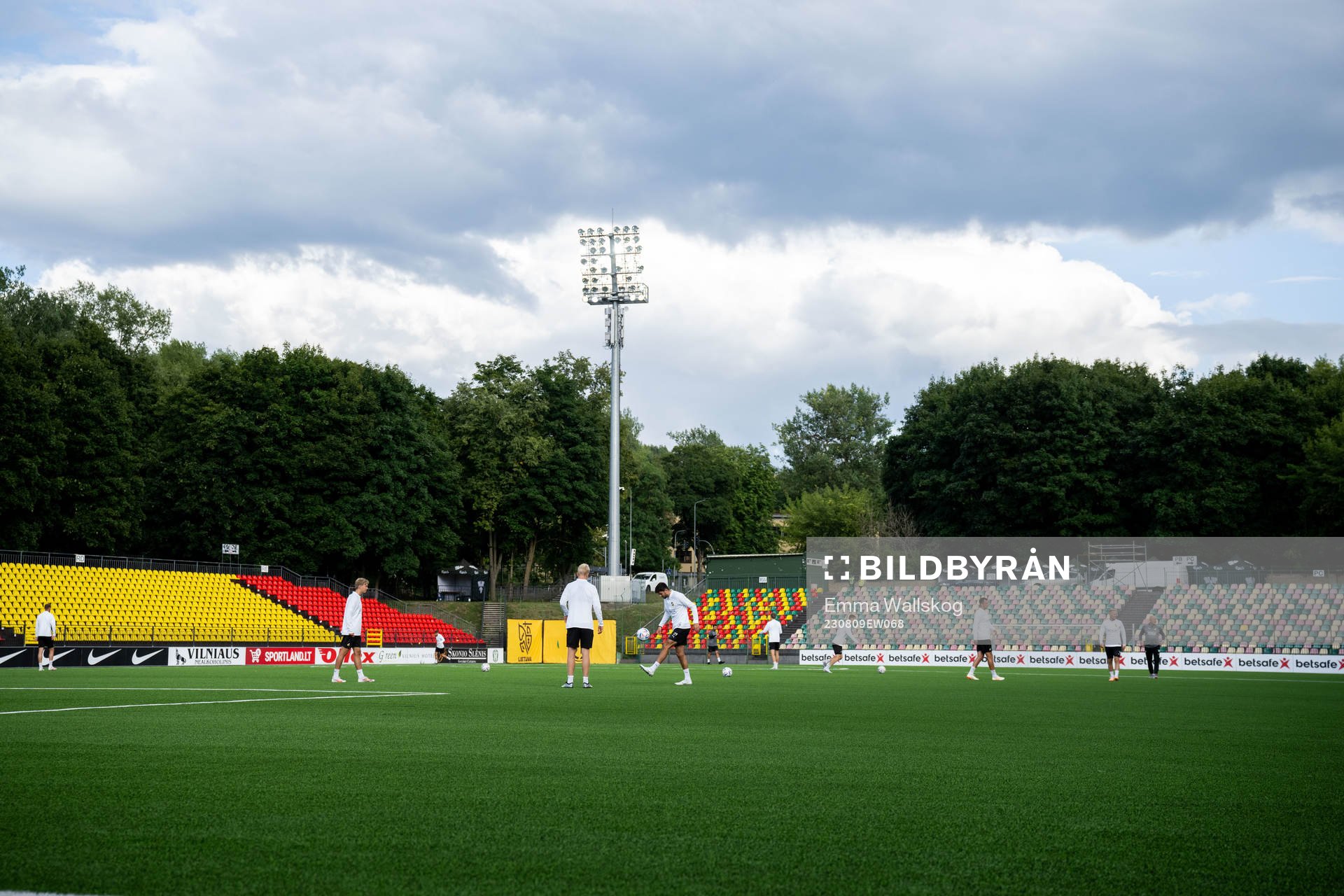 Pontus Dahbo, Isak Brusberg and Filip Trpcevski during a training session with Häcken on August 9, 2023 in Vilnius.