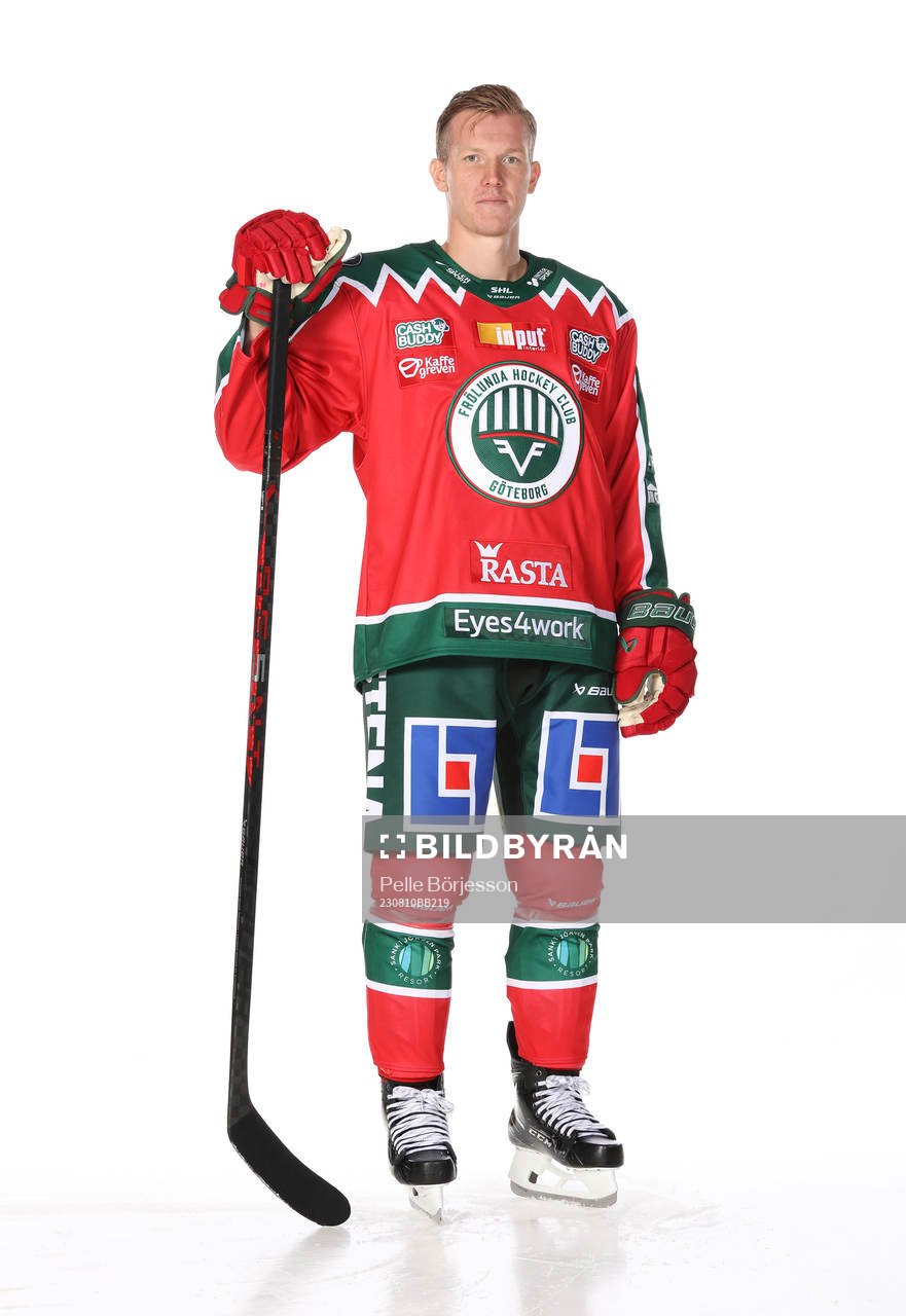 Frölundas Gustav Rydahlposerar för ett porträtt