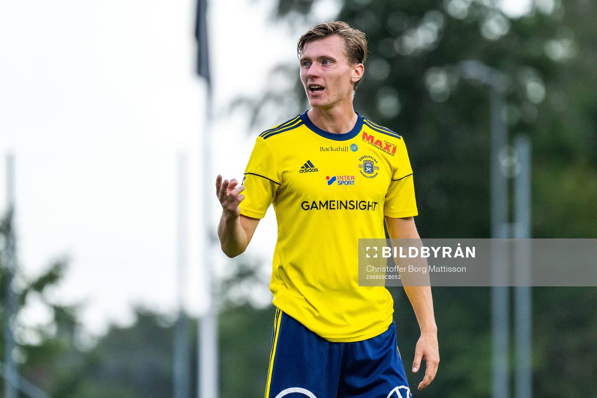 Ängelholms Anton Nilsson under fotbollsmatchen i Division 1 Södra mellan Ängelholm och Eskilsminne IF den 10 augusti 2023 i Ängelholm.