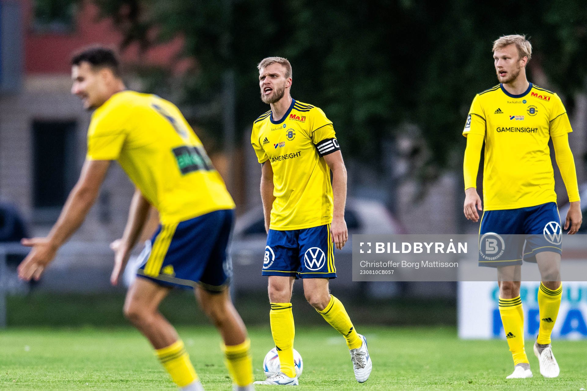 Ängelholms Robin Nilsson reagerar