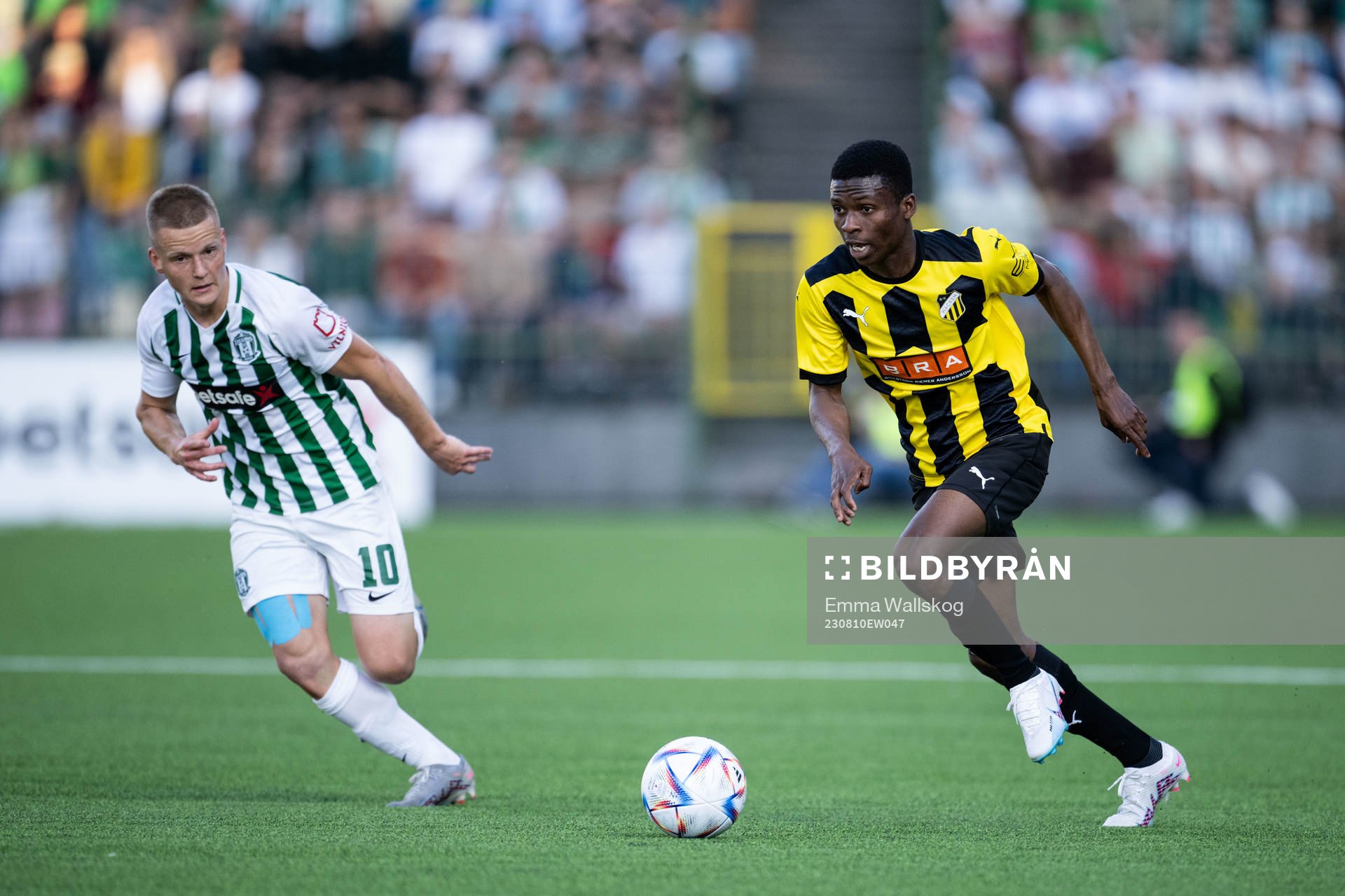 Paulius Golubickas of Zalgiris Vilnius and Akoua Romeo