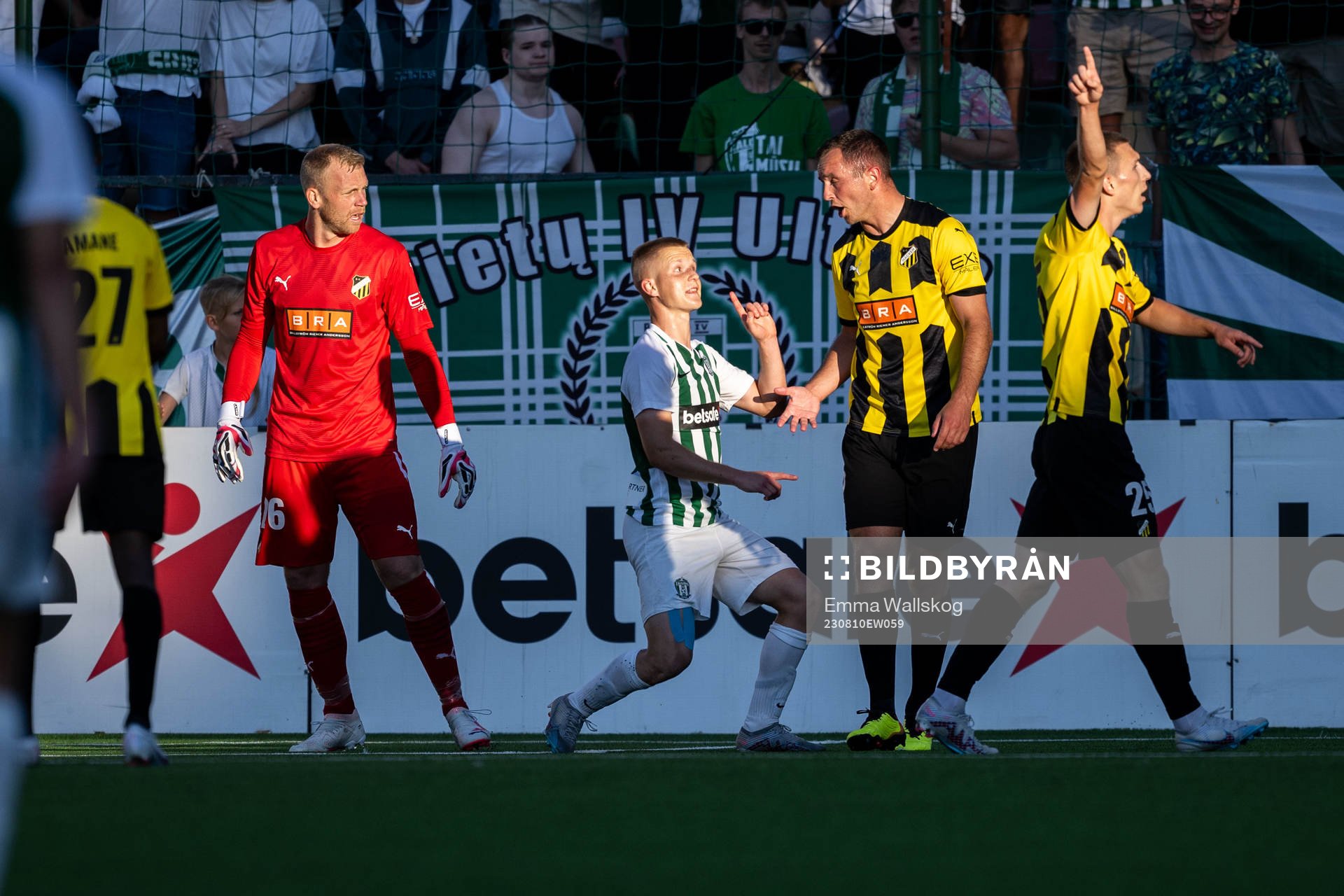 goalkeeper Peter Abrahamsson, Even Hovland and Kristoffer