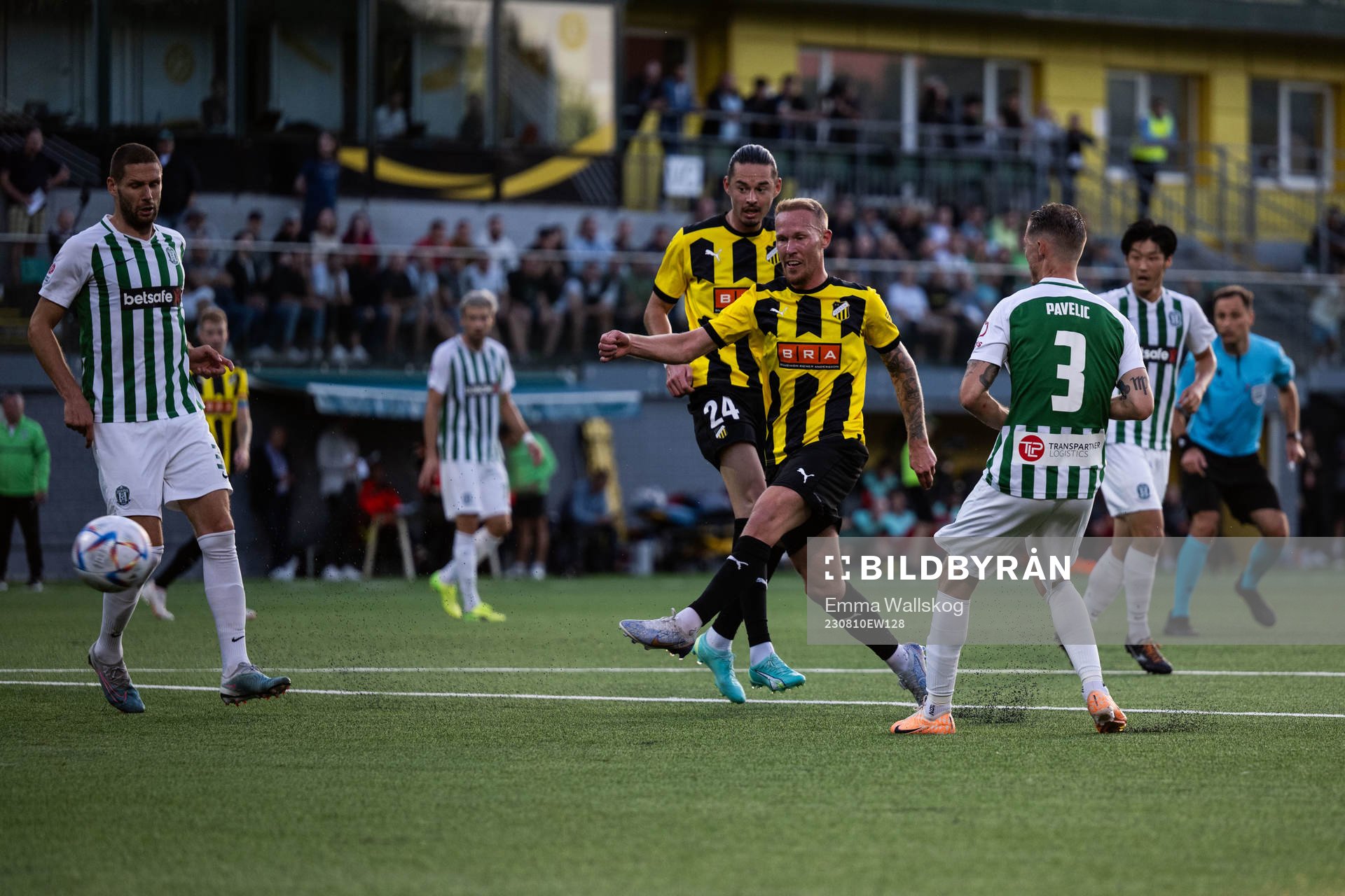 Mikkel Rygaard Jensen of Häcken scores 0-3
