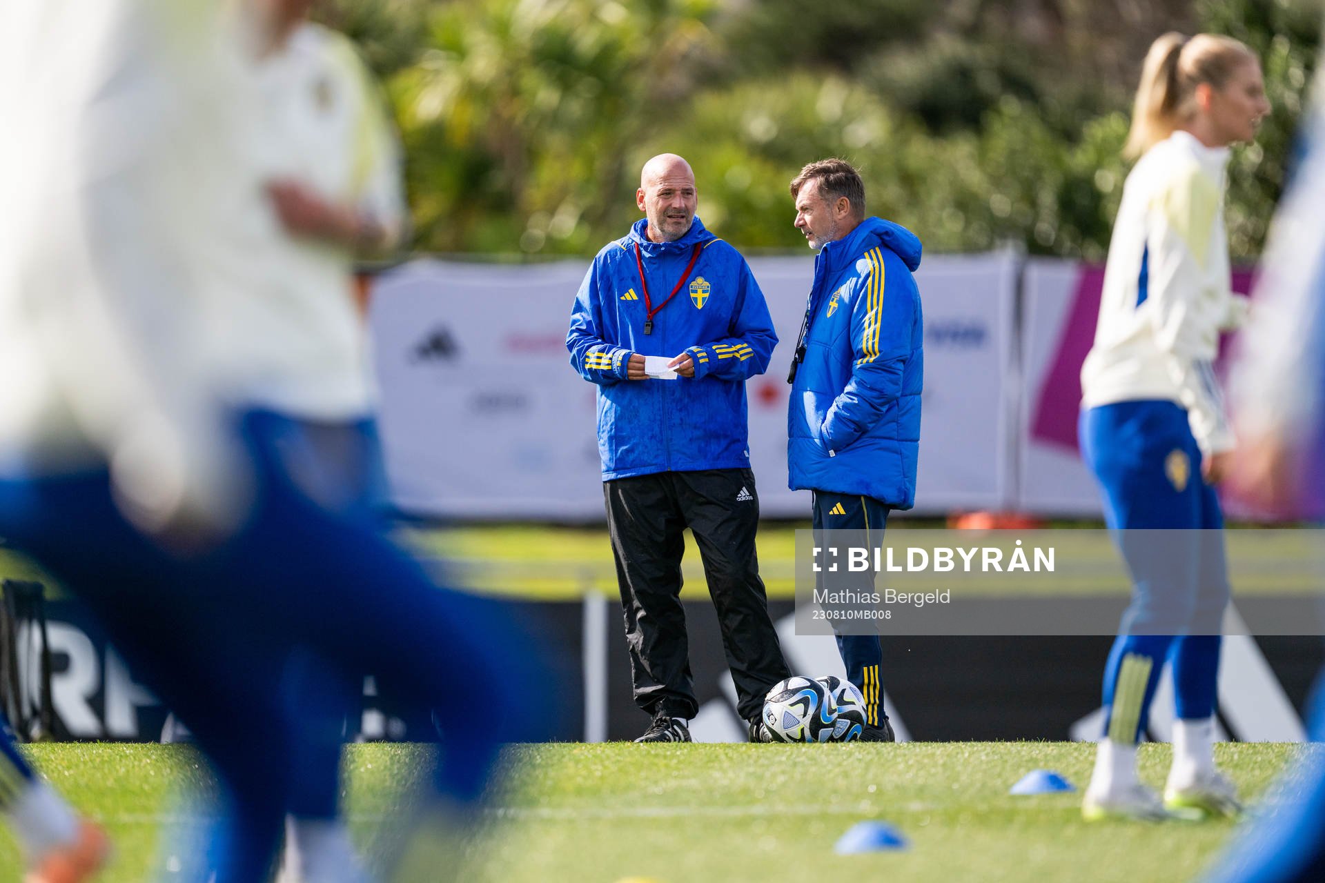 Assistant coach Magnus Wikman and head coach Peter