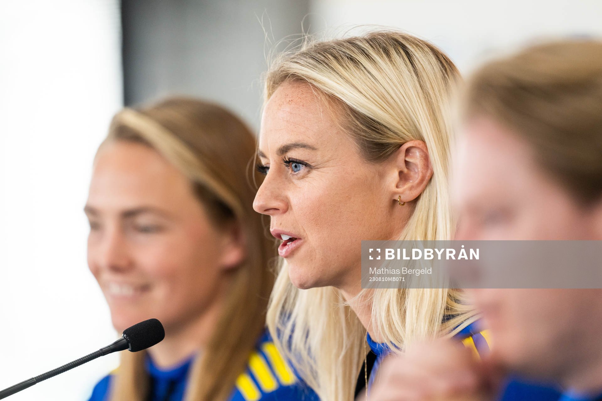 Magdalena Eriksson, Amanda Ilestedt and press officer