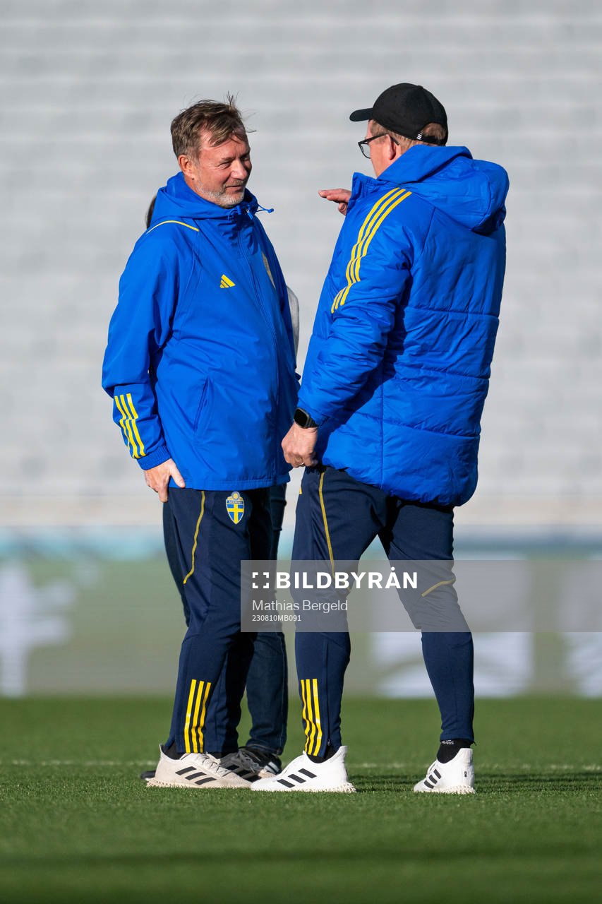 Head coach Peter Gerhardsson and goalkeeper coach Leif