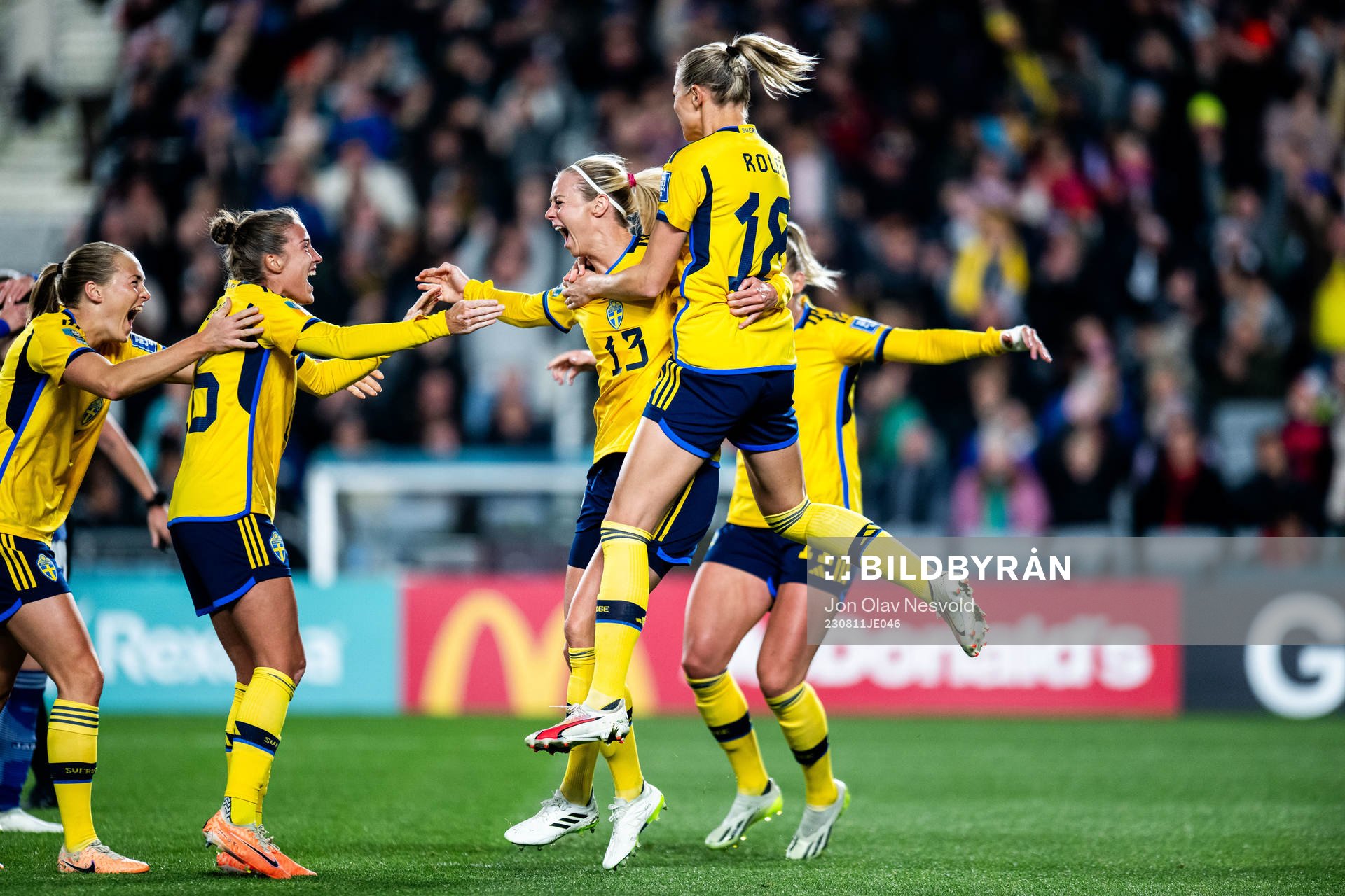 Amanda Ilestedt of Sweden celebrates with team