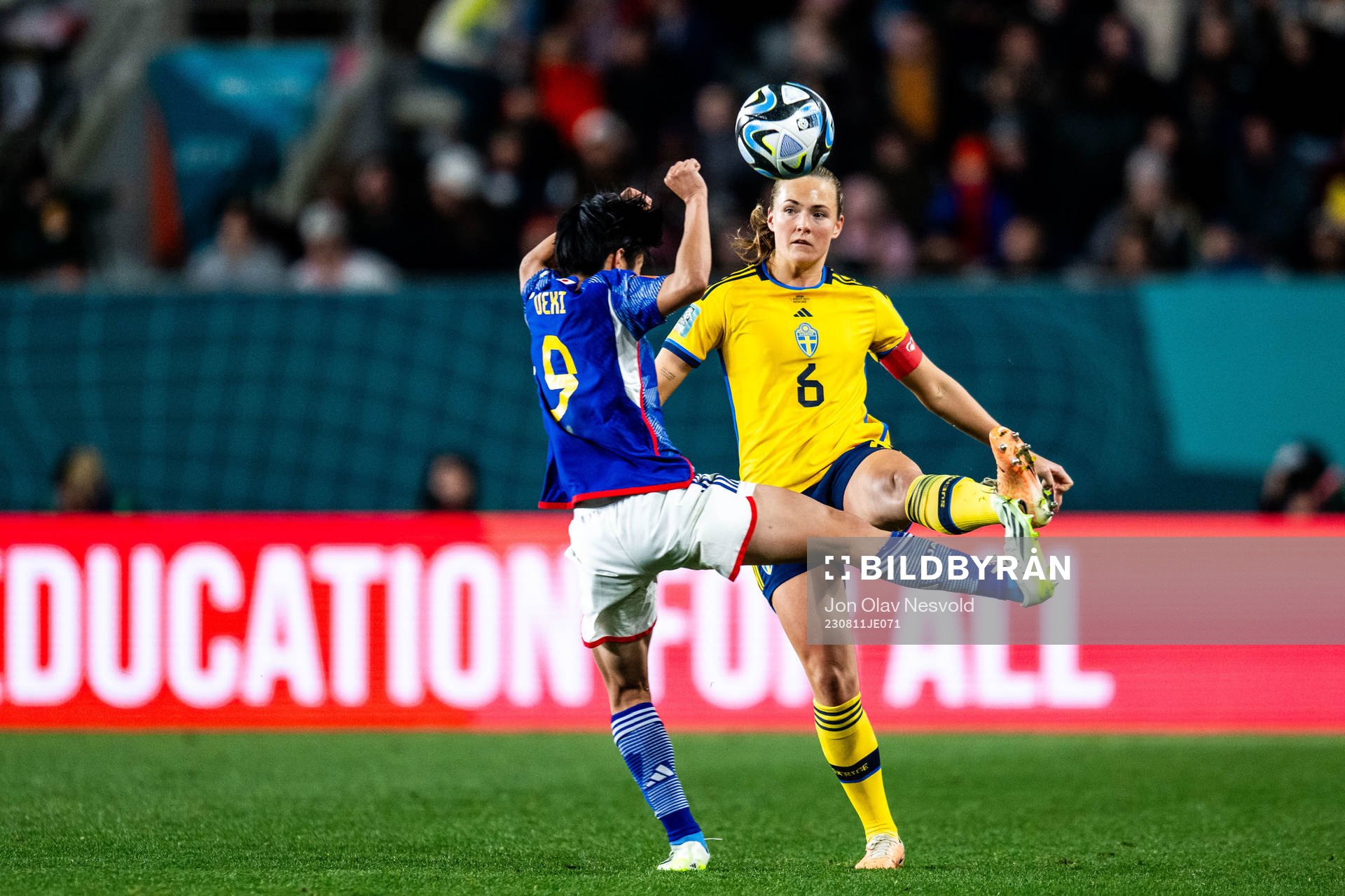 Riko Ueki of Japan and Magdalena Eriksson of Sweden