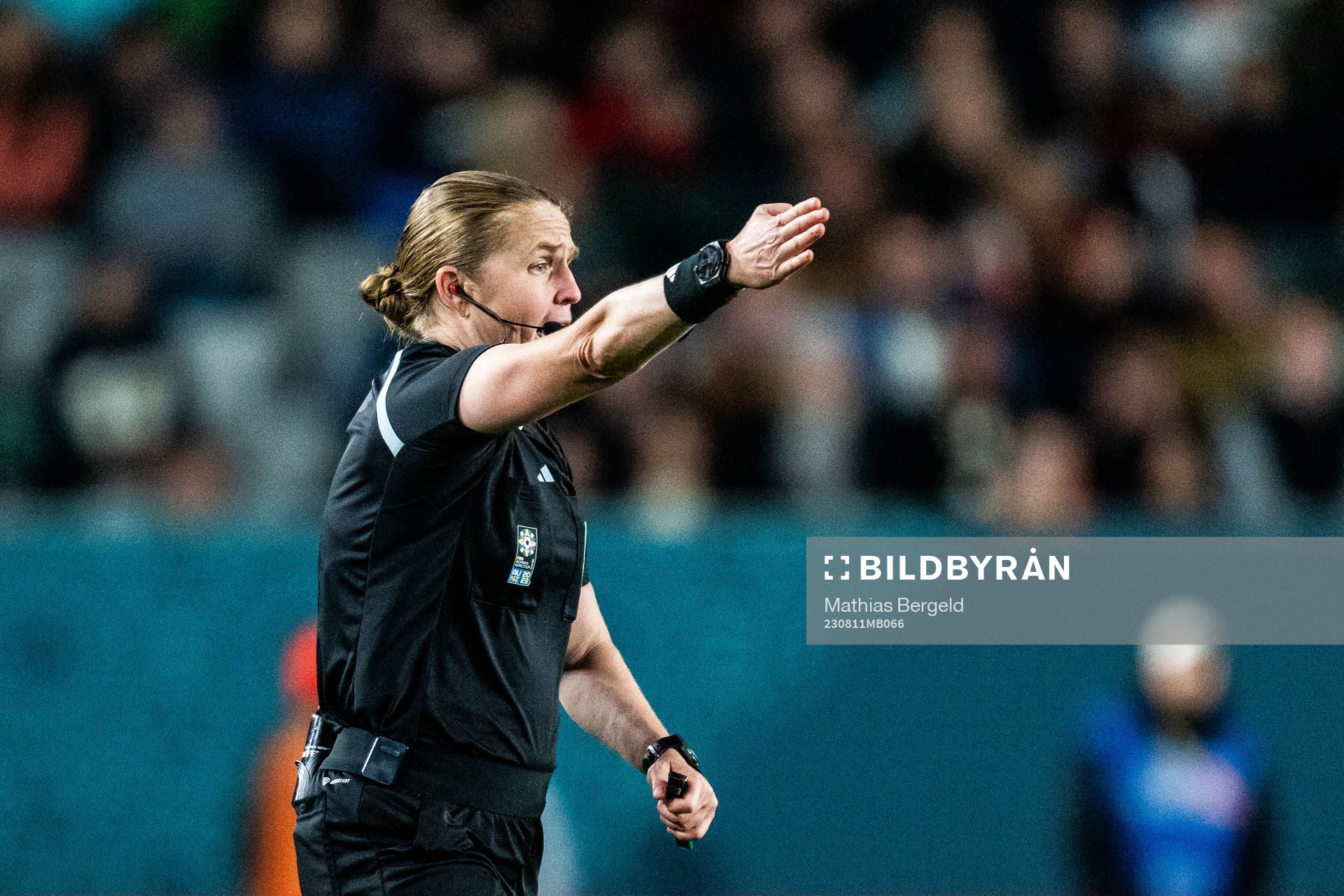 Referee Esther Staubli