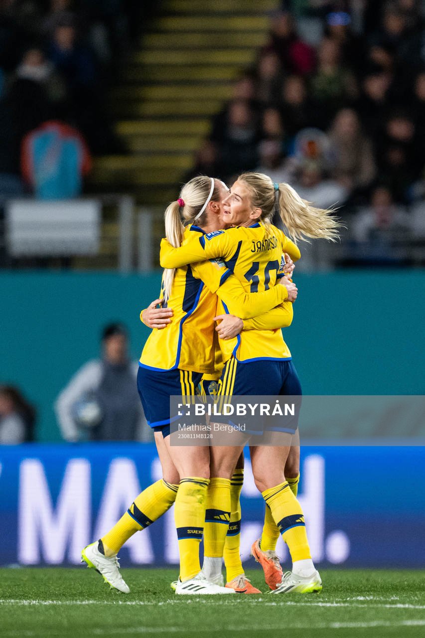 Amanda Ilestedt and Sofia Jakobsson of Sweden celebrate