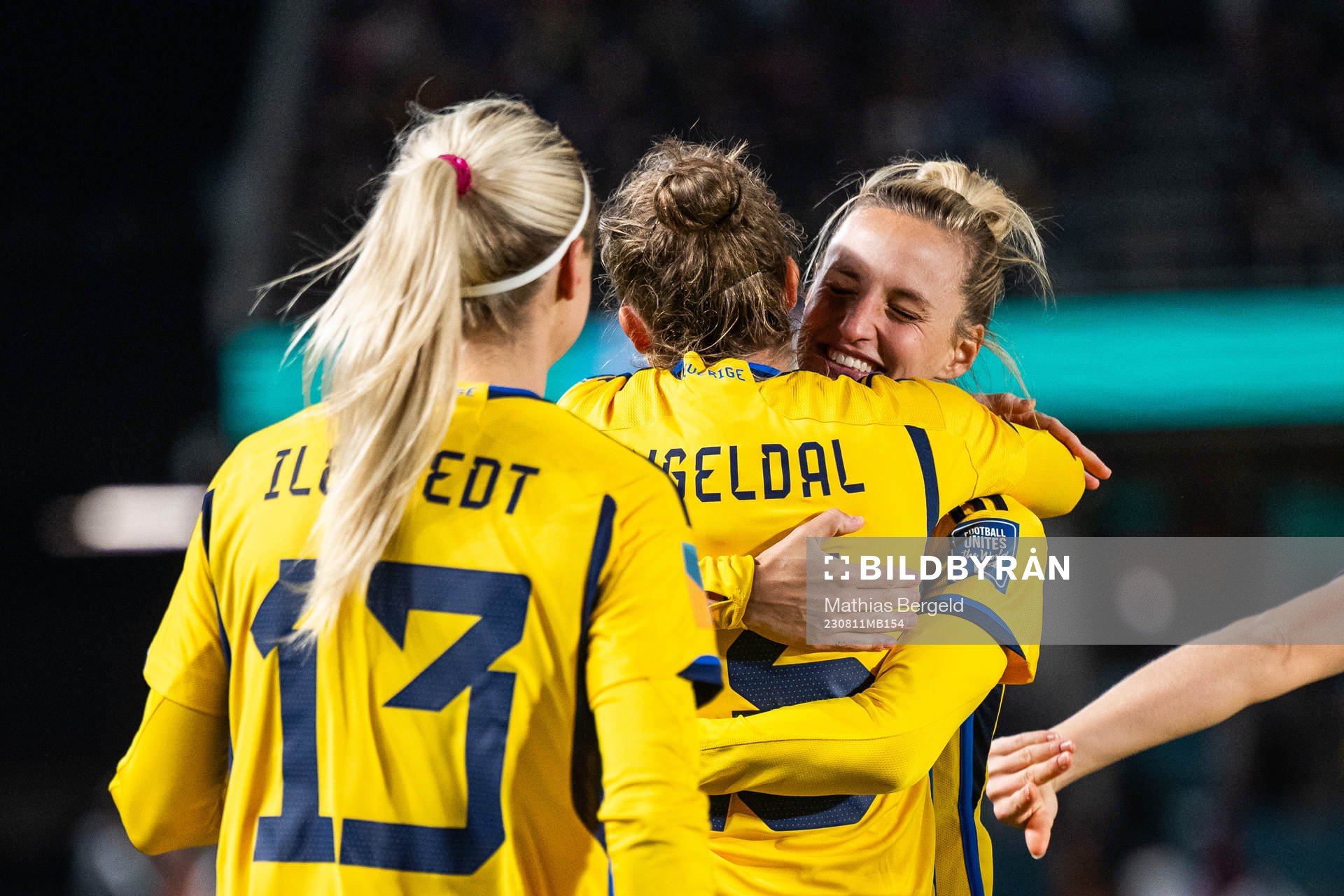 Filippa Angeldahl celebrates with Nathalie Björn of Sweden