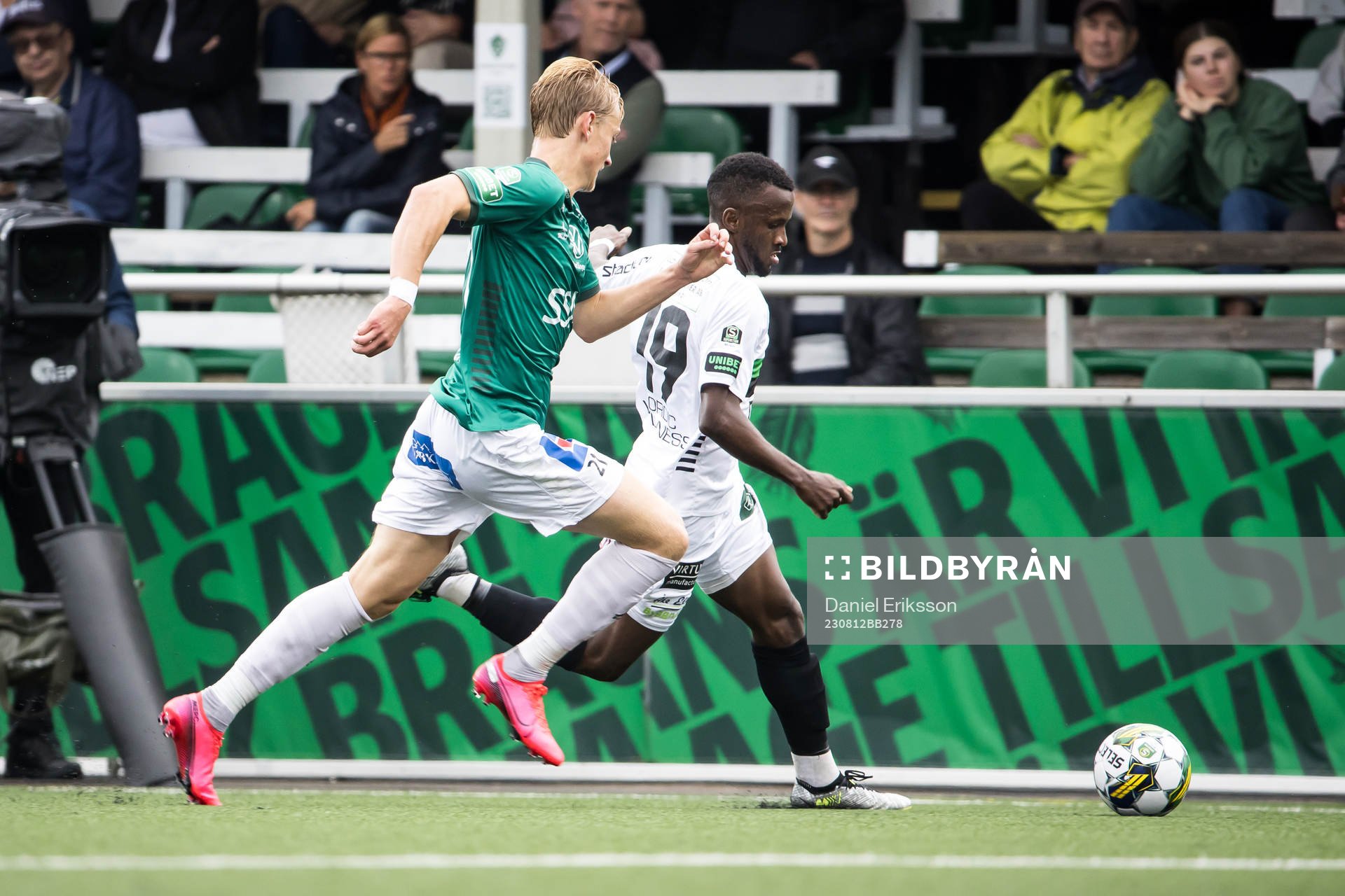 Brages Henry Sletsjøe ich GAISs Richard Emeka Friday
