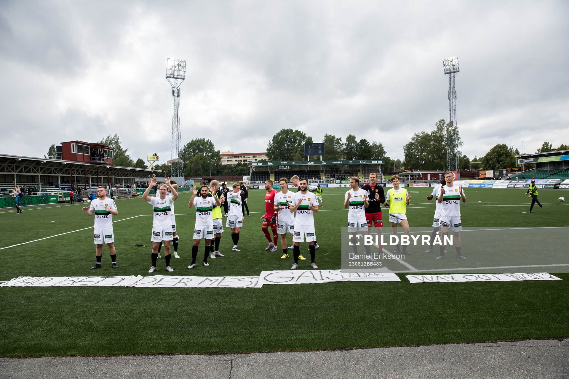 GAIS spelarna jublar efter segern 0-4 under fotbollsmatchen i Superettan mellan Brage och GAIS den 12 augusti 2023 i Borlänge. 