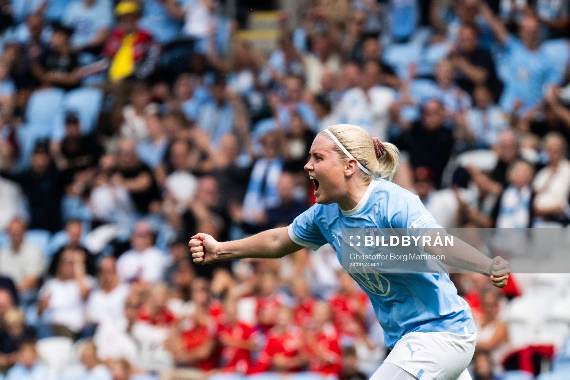 Malmö FFs Rebecka Holm jublar