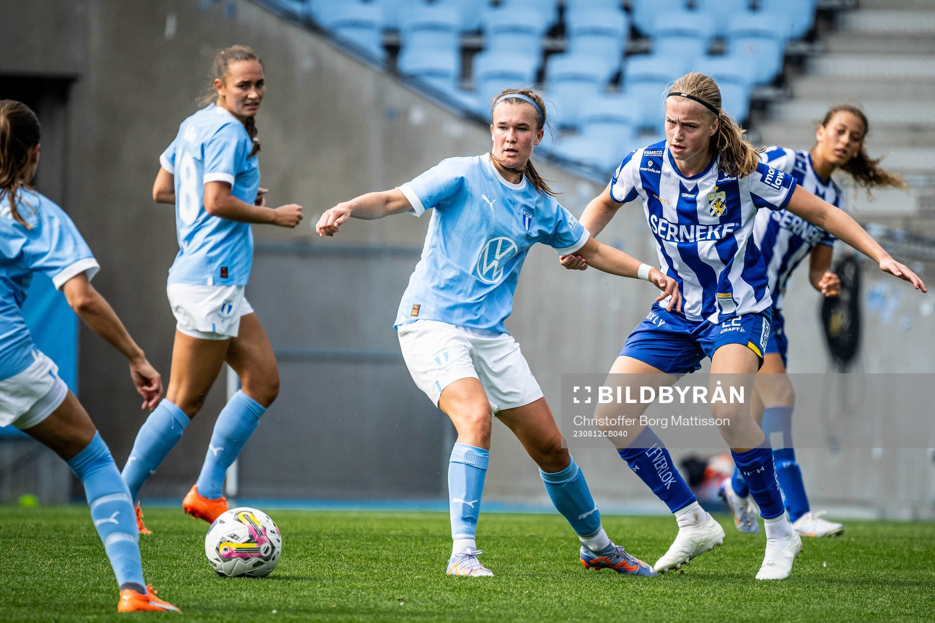 Malmö FFs Erica Welin Persson och IFK Göteborgs Emma