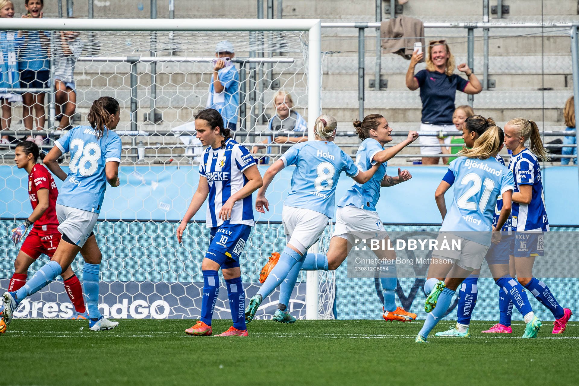 Malmö FFs Sarah Mellouk jublar
