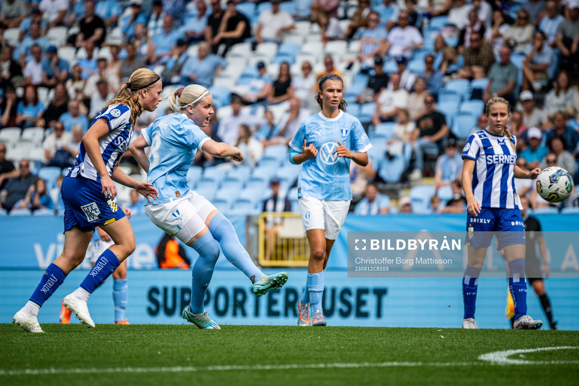 Malmö FFs Rebecka Holm gör 2-1
