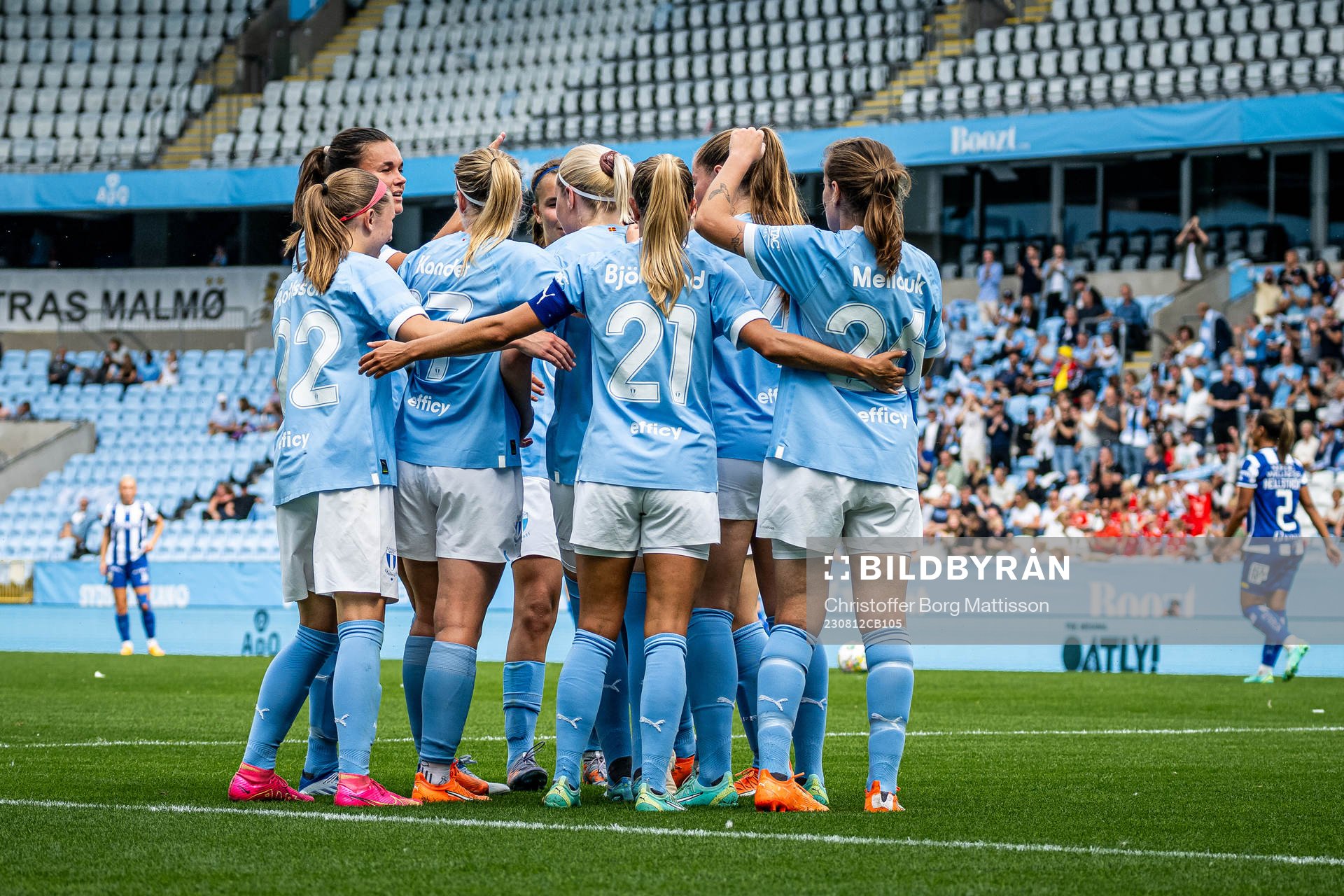 Malmö FFs Rebecka Holm jublar