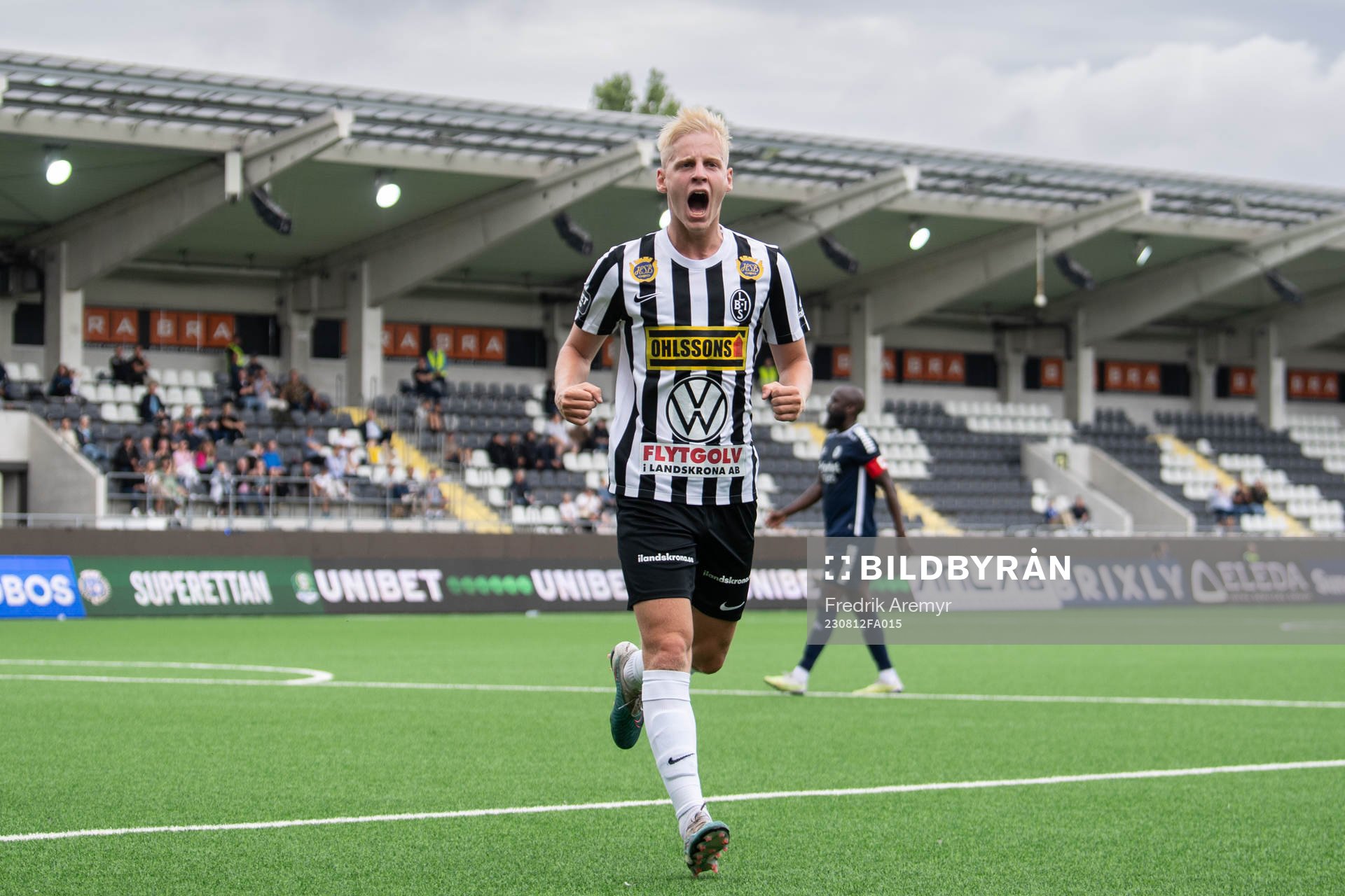Landskronas Emil Lindman jublar