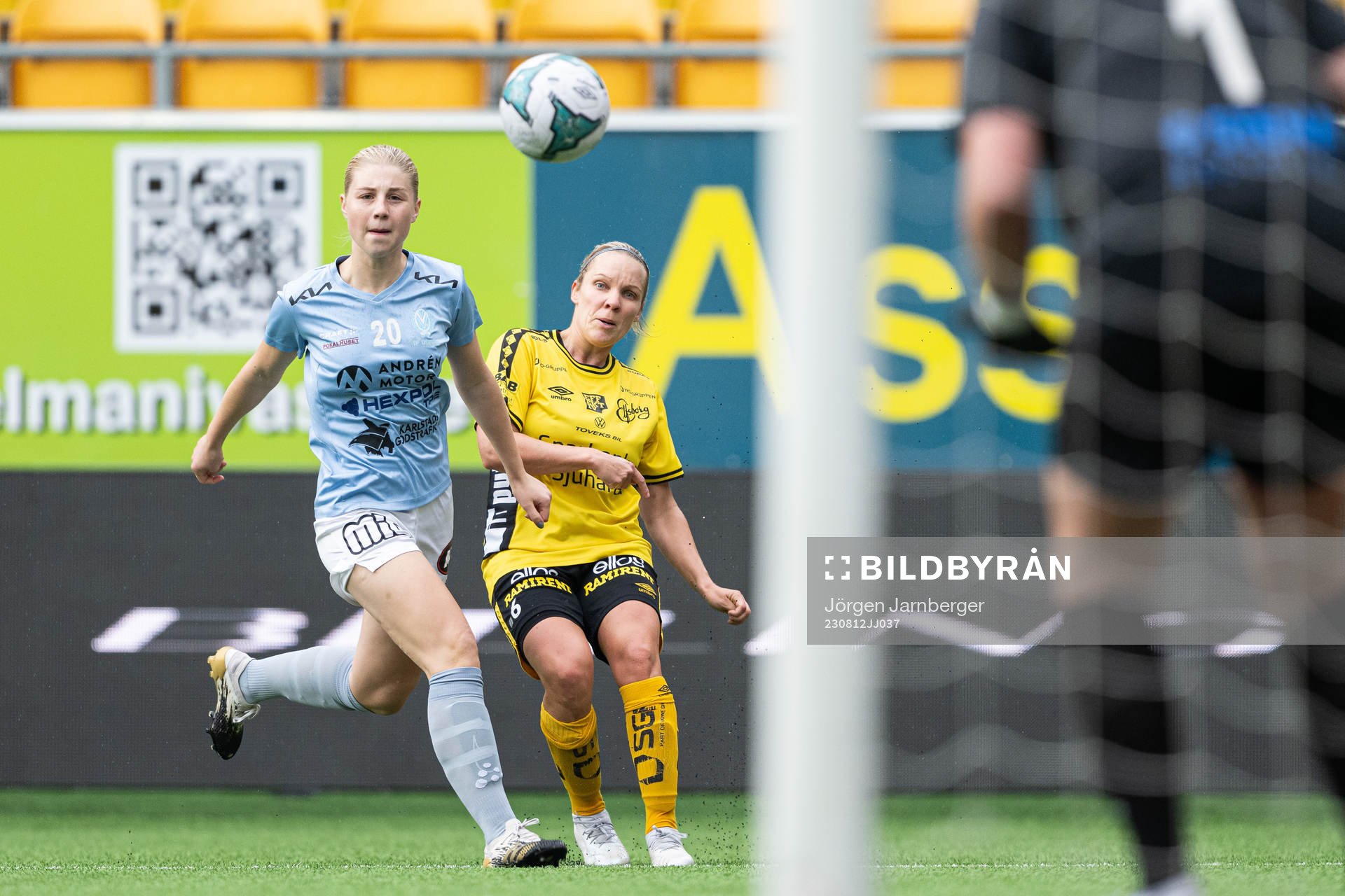 Vikens Nellie Lövenhamn och Elfsborgs Linda Westberg