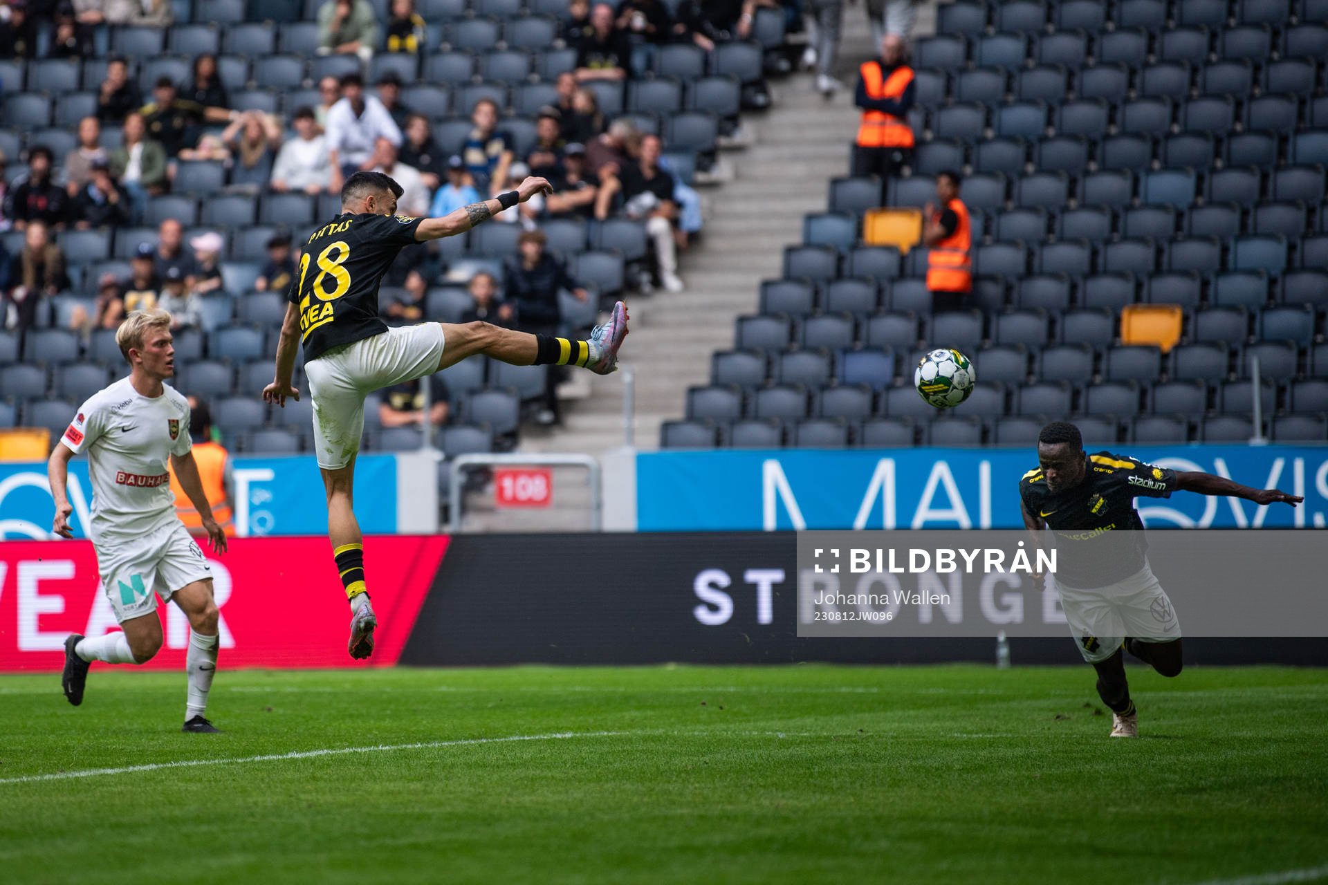 Brommapojkarnas Alexander Jensen, AIKs Ioannis Pittas och