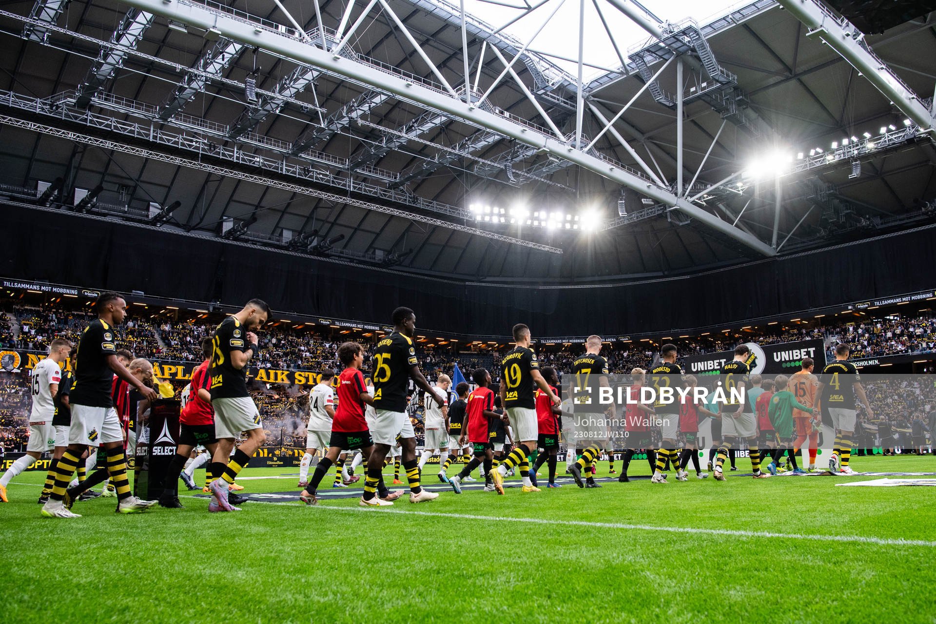 AIKs och Brommapojkarnas spelare