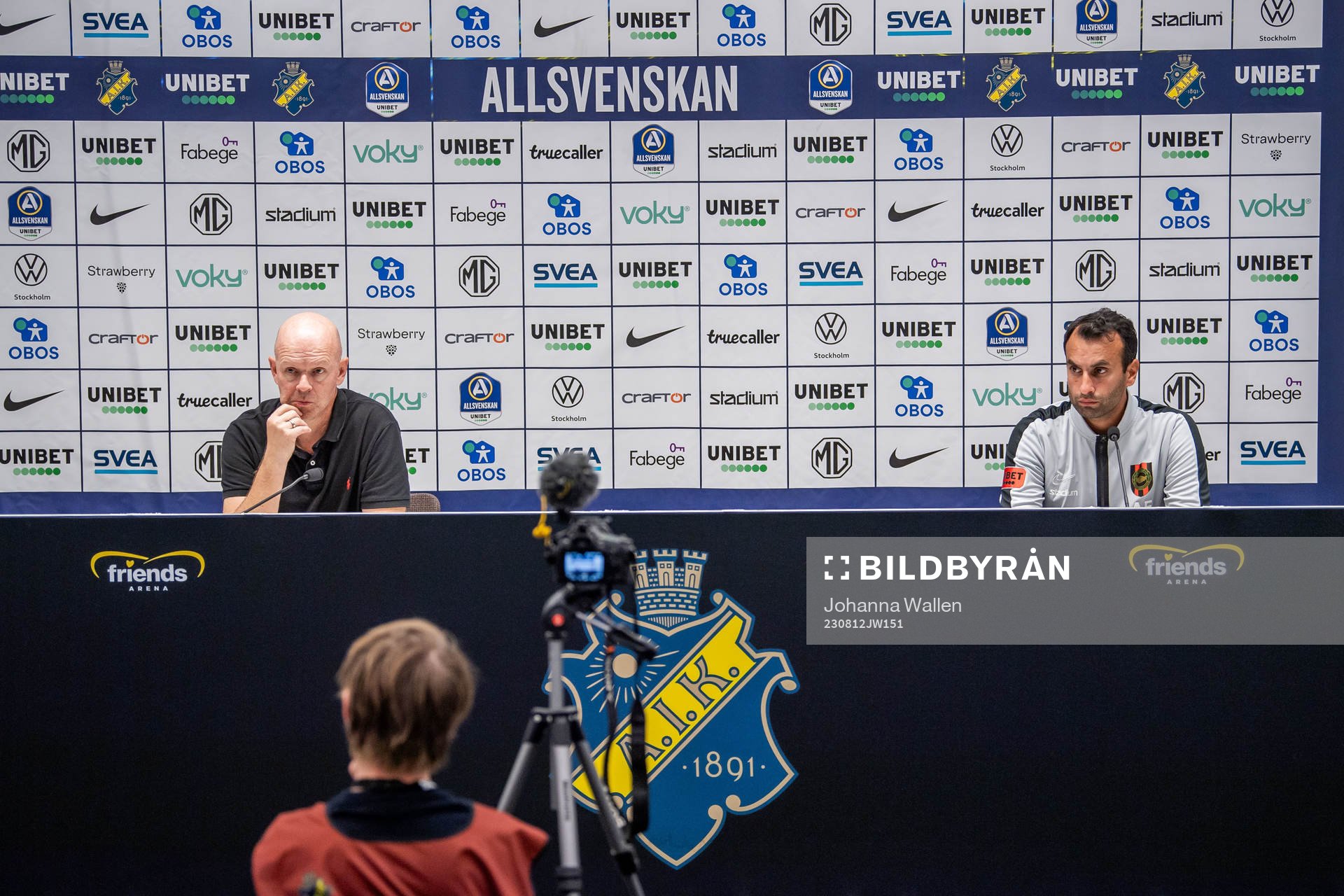 AIKs tränare Henning Berg och Brommapojkarnas assisterande