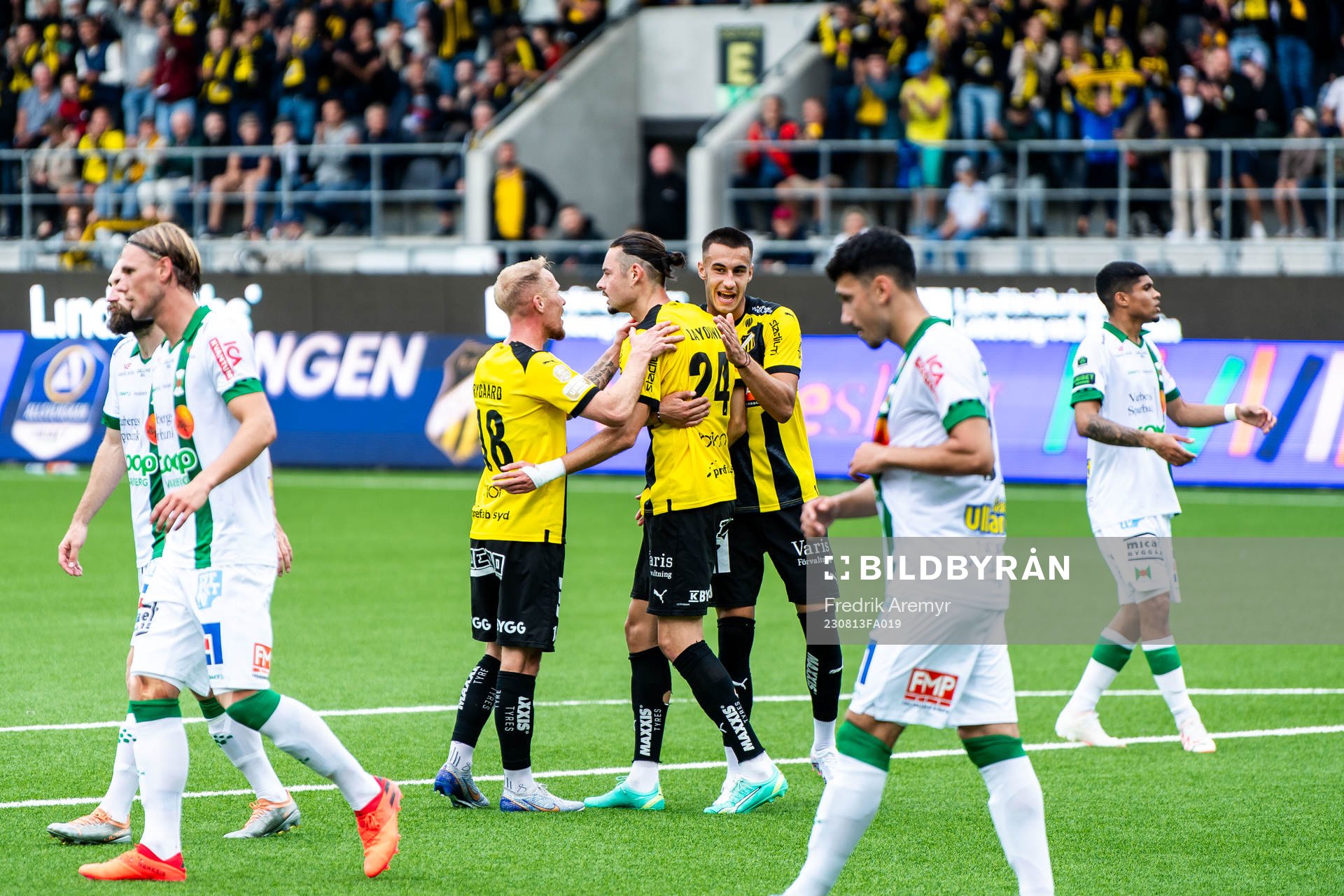 Häckens Mikkel Rygaard Jensen, Srdjan Hrstic och Amor