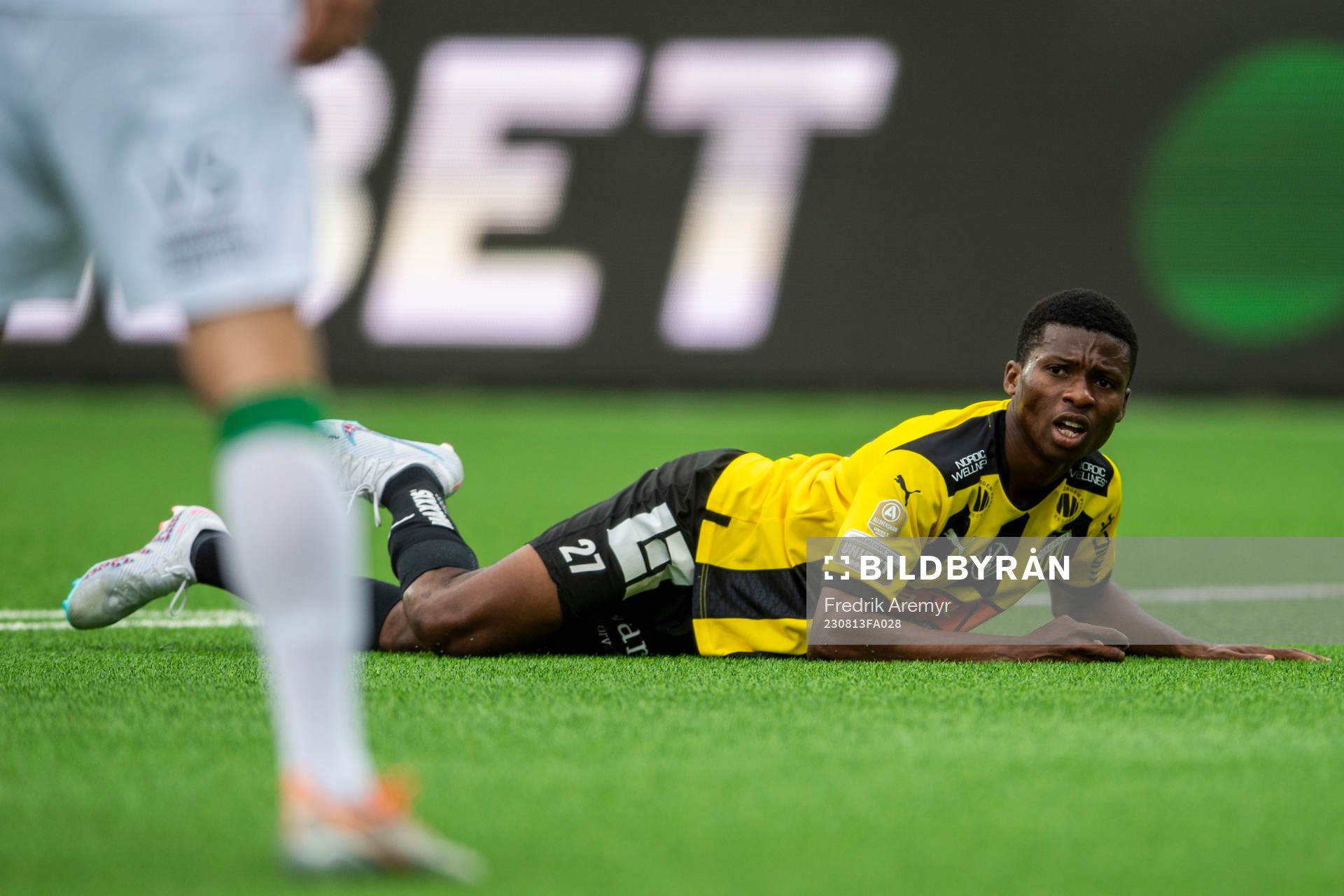 Häckens Akoua Romeo Amane deppar