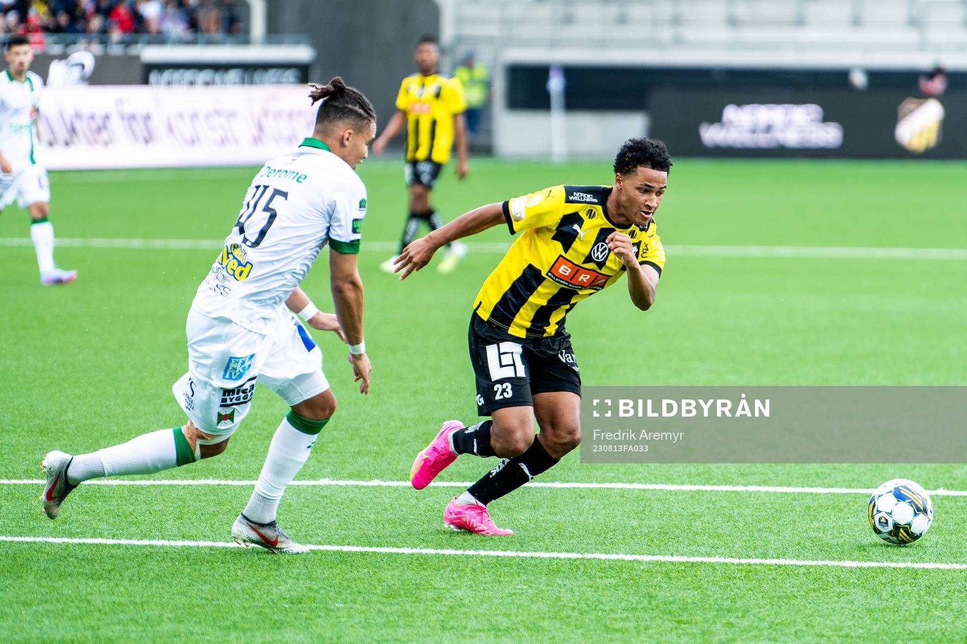 Varbergs Maxime Anne Marie Sainte och Häckens Momodou