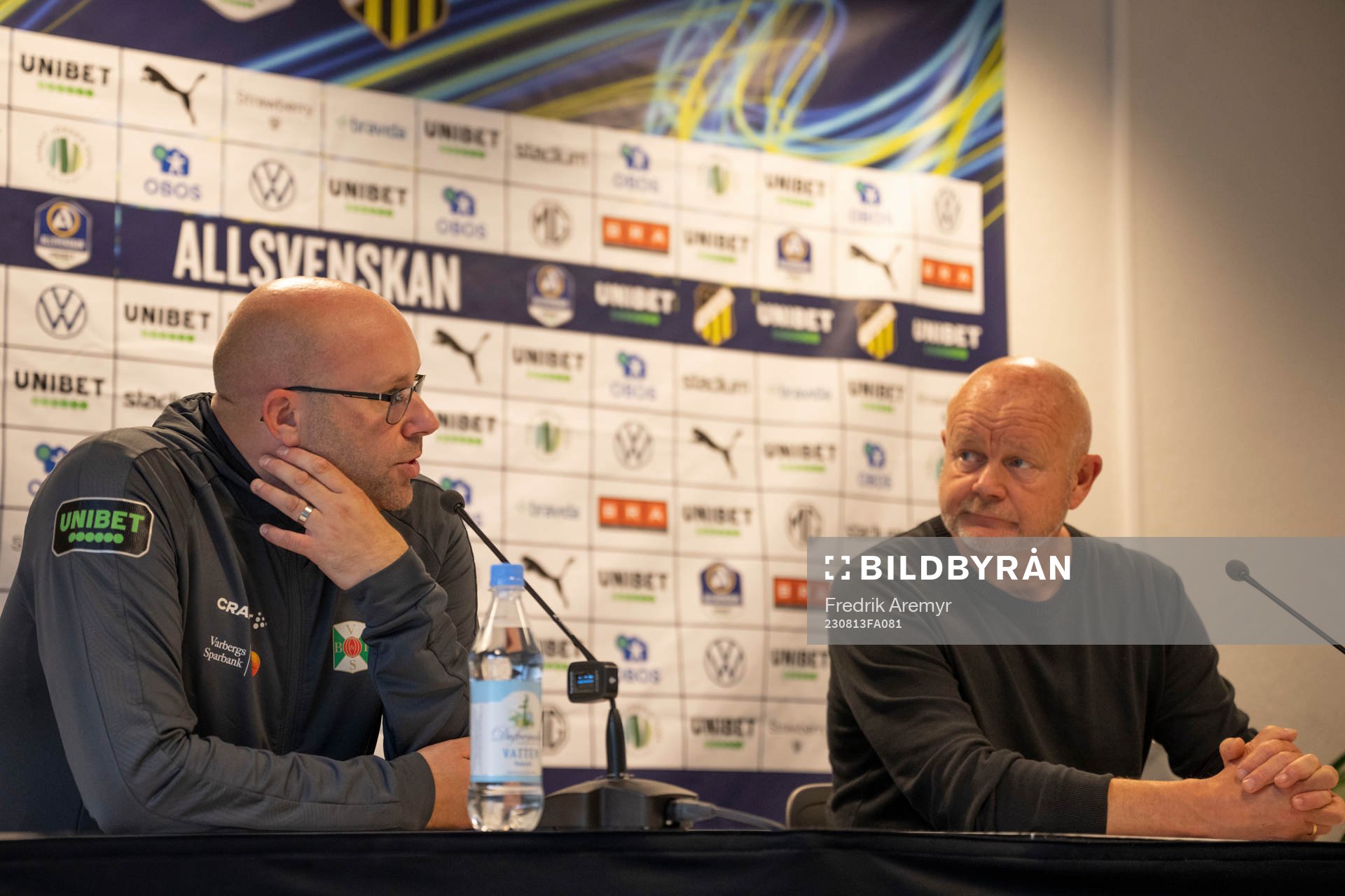 Varbergs tränare Martin Skogman och Häckens tränare